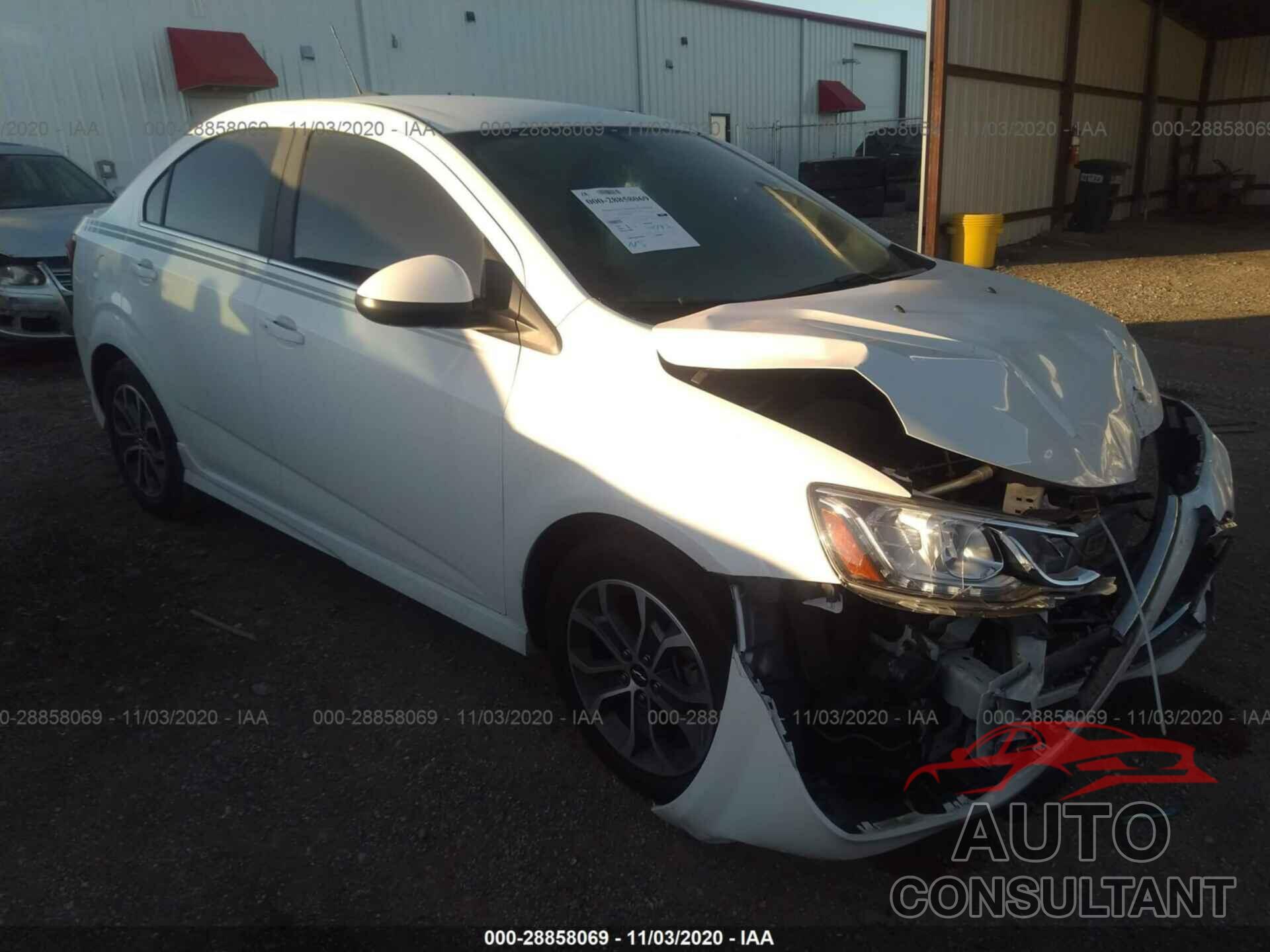 CHEVROLET SONIC 2018 - 1G1JD5SH3J4100590