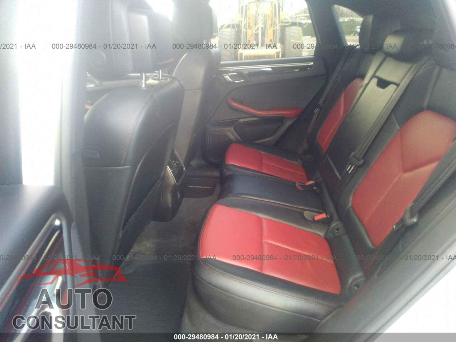 PORSCHE MACAN 2017 - WP1AA2A5XHLB08383