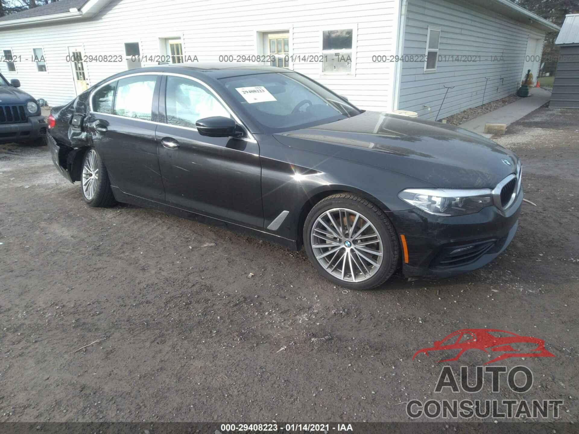 BMW 5 SERIES 2018 - WBAJA7C58JWA71205