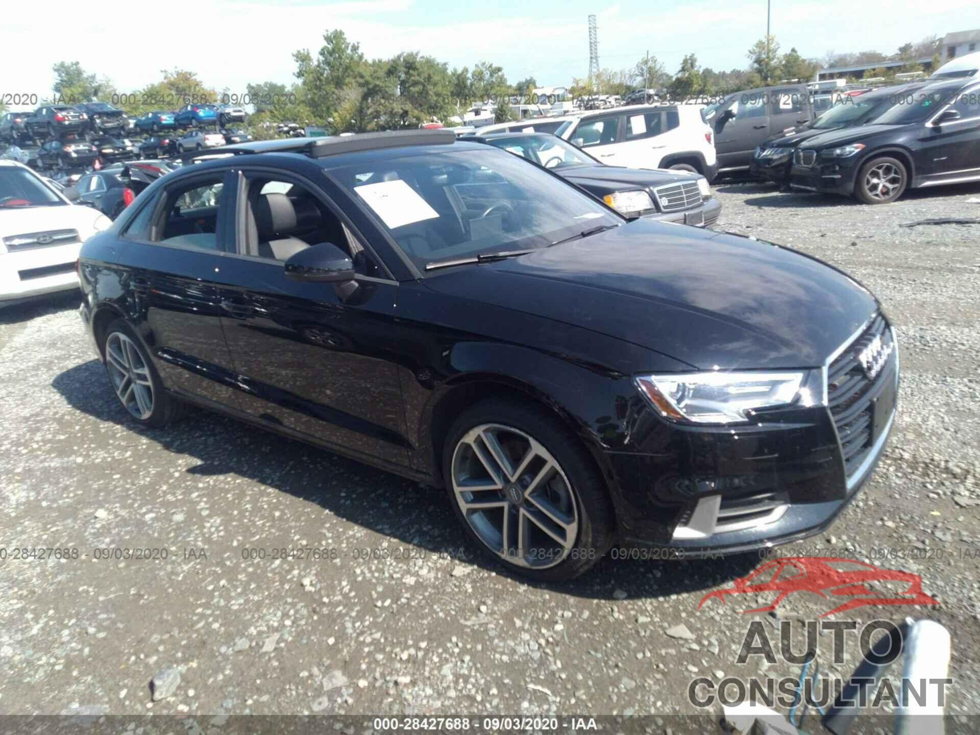 AUDI A3 SEDAN 2018 - WAUB8GFF8J1065032