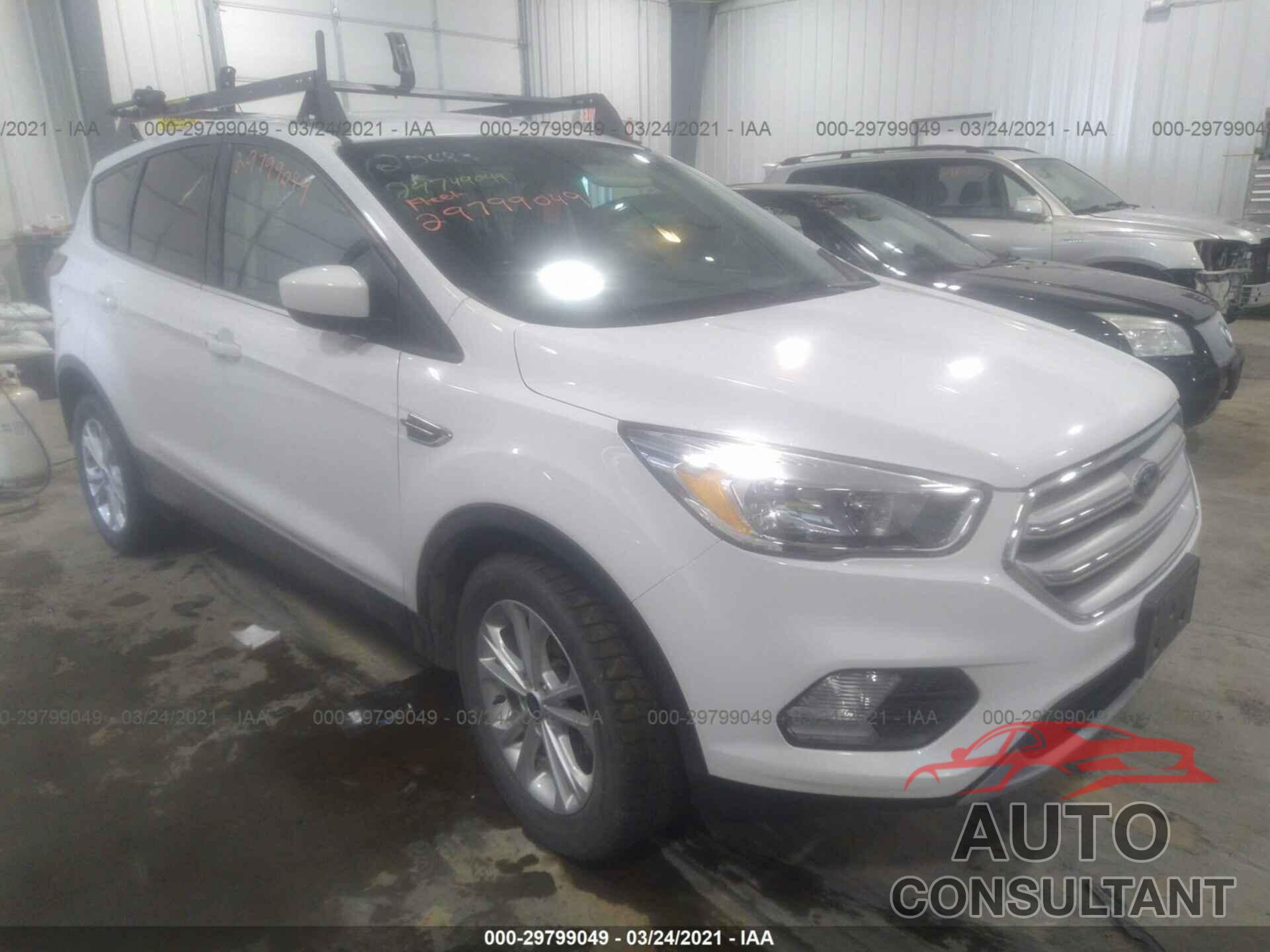 FORD ESCAPE 2019 - 1FMCU0GD2KUB32839