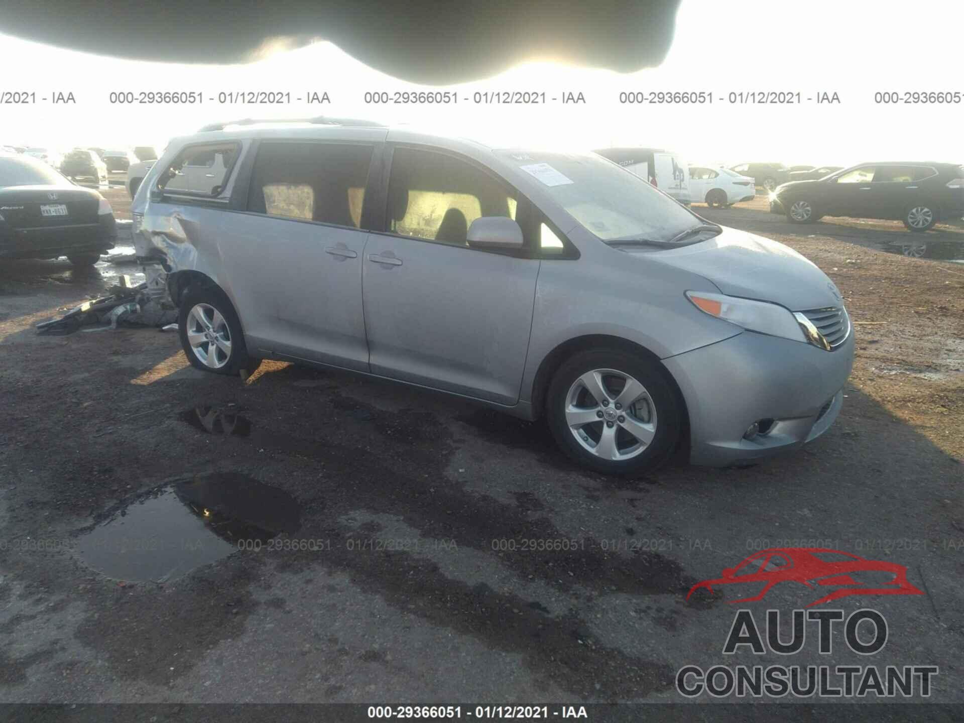 TOYOTA SIENNA 2017 - 5TDKZ3DC8HS892575