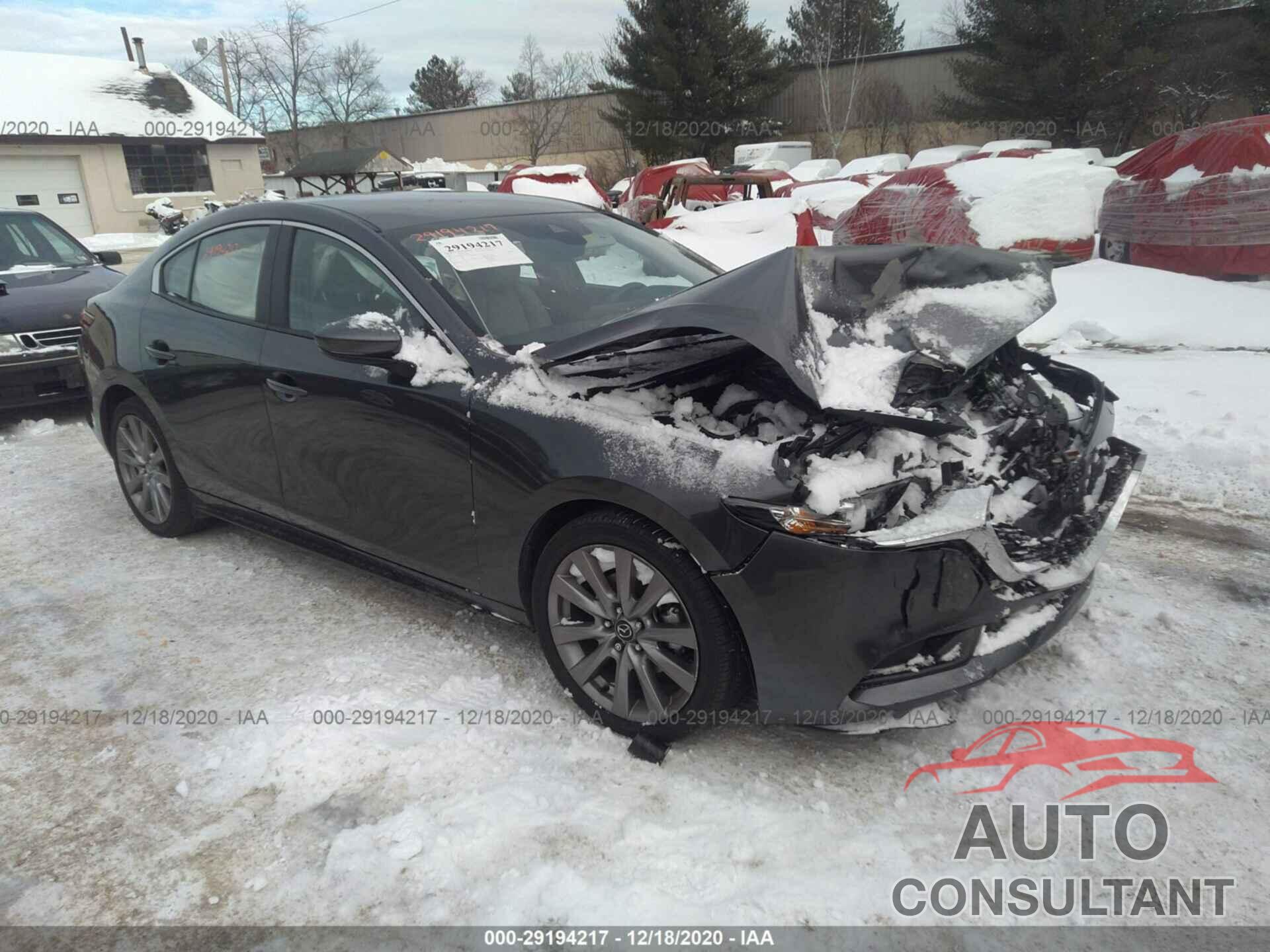 MAZDA MAZDA3 SEDAN 2019 - JM1BPBAM7K1147544