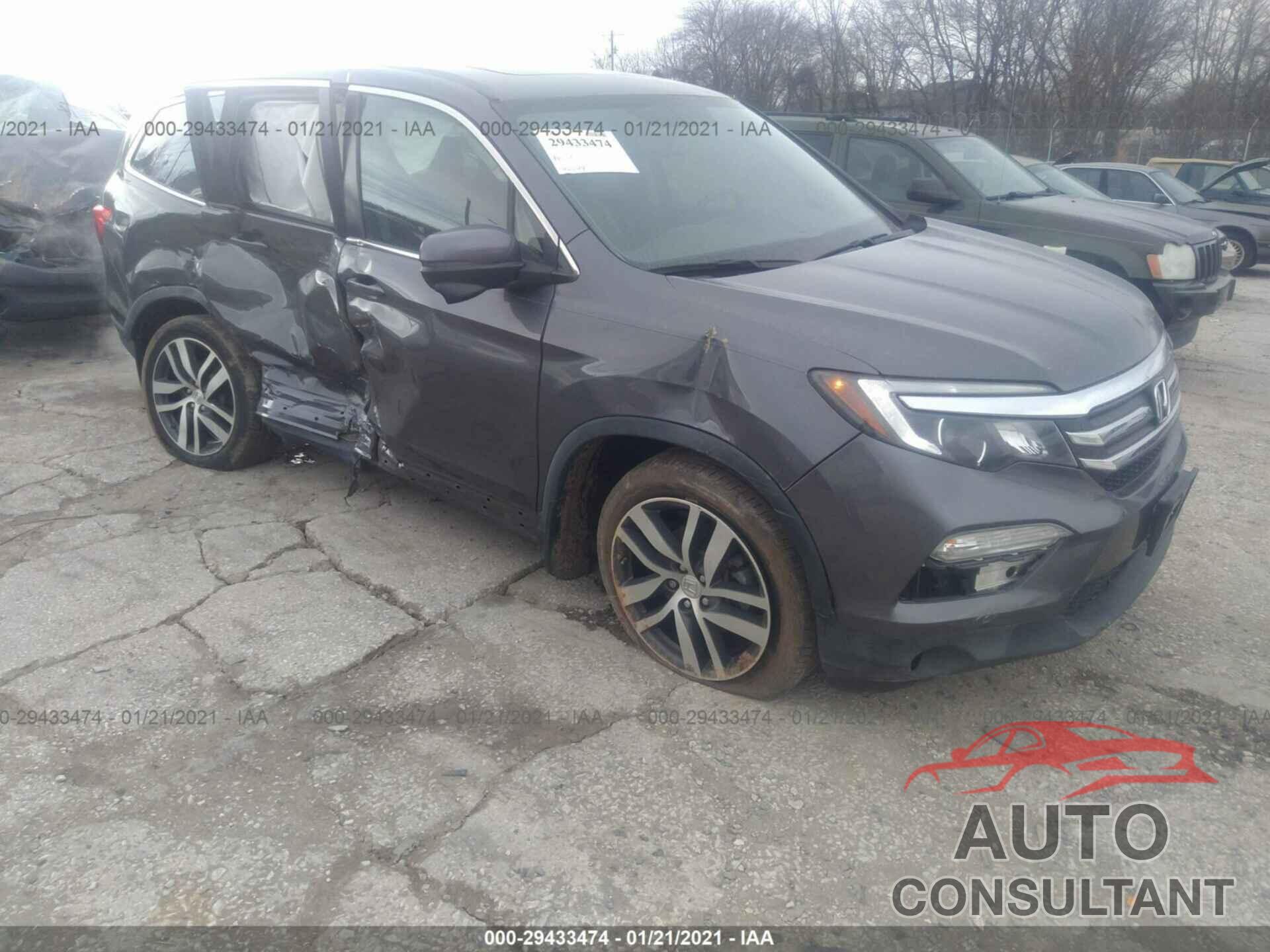 HONDA PILOT 2017 - 5FNYF5H77HB010005