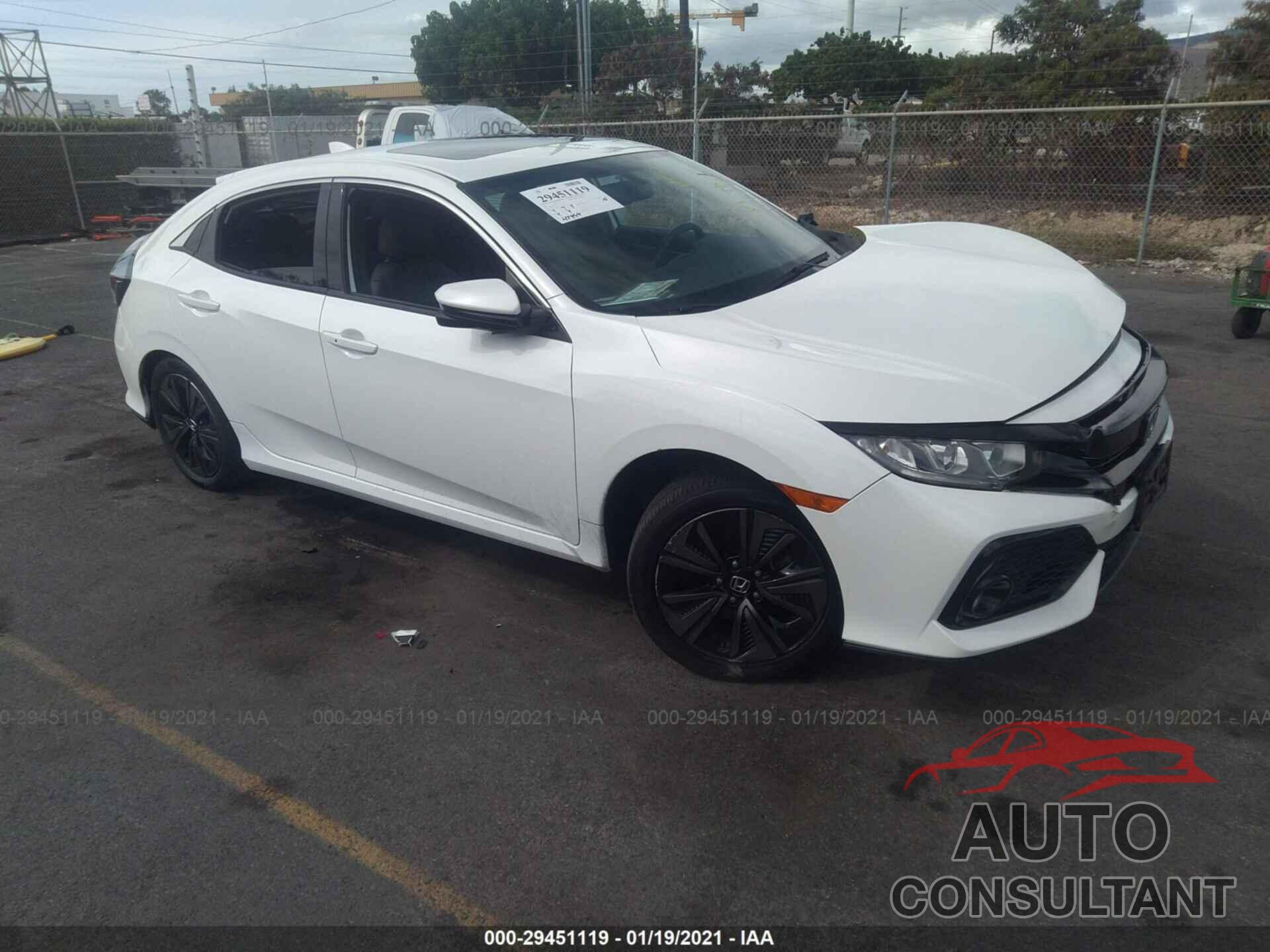 HONDA CIVIC HATCHBACK 2017 - SHHFK7H70HU206557