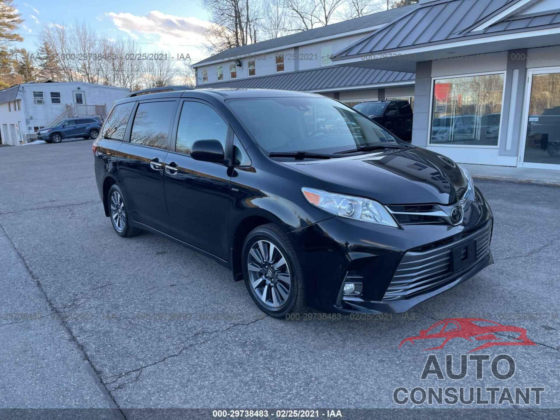 TOYOTA SIENNA 2018 - 5TDDZ3DC8JS205254