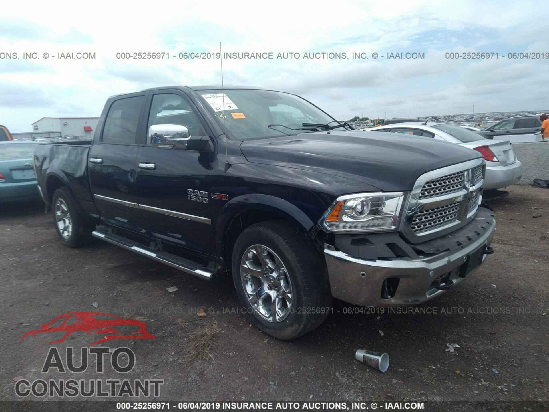 RAM 1500 2017 - 1C6RR7VM4HS686441
