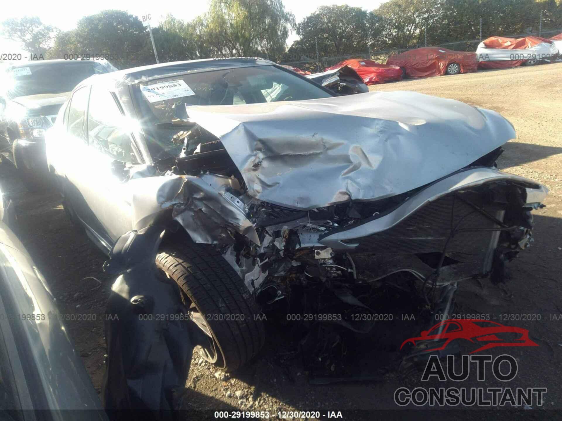 TOYOTA CAMRY 2018 - 4T1B61HK9JU142940