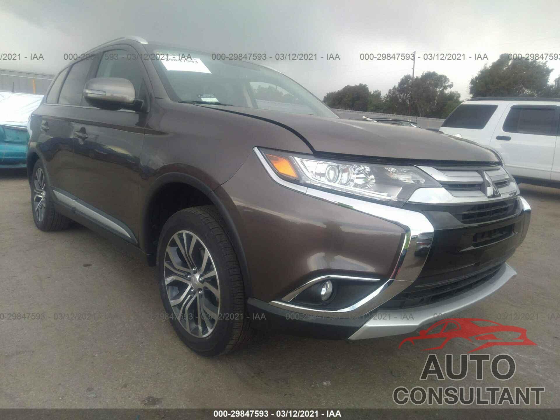 MITSUBISHI OUTLANDER 2018 - JA4AZ3A34JZ064196