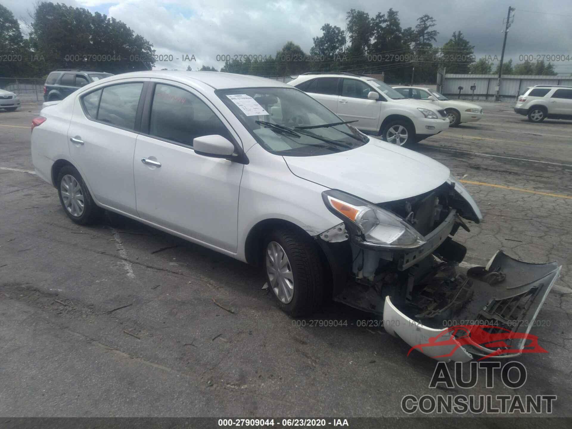 Nissan Versa 2018 - 3N1CN7APXJL835582