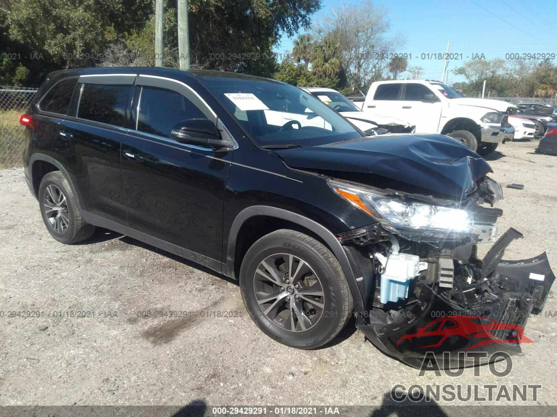 TOYOTA HIGHLANDER 2019 - 5TDZARFH3KS042801