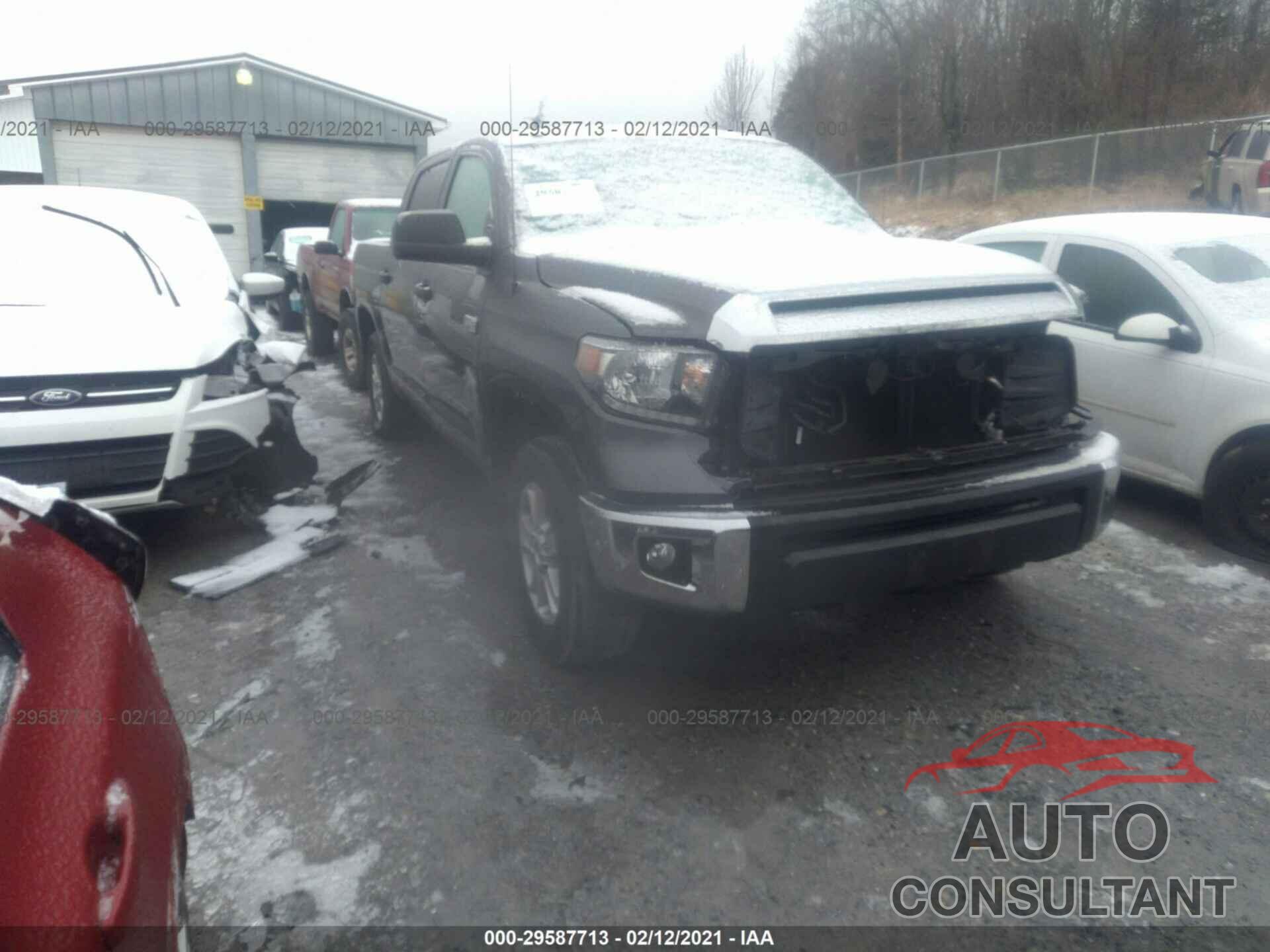 TOYOTA TUNDRA 4WD 2018 - 5TFDY5F1XJX727761