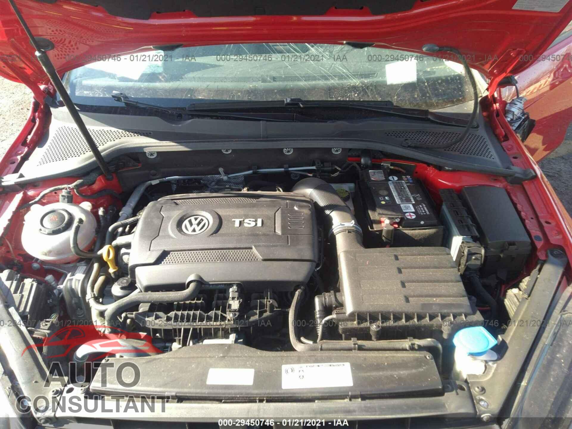 VOLKSWAGEN GOLF 2018 - 3VWG17AUXJM253473
