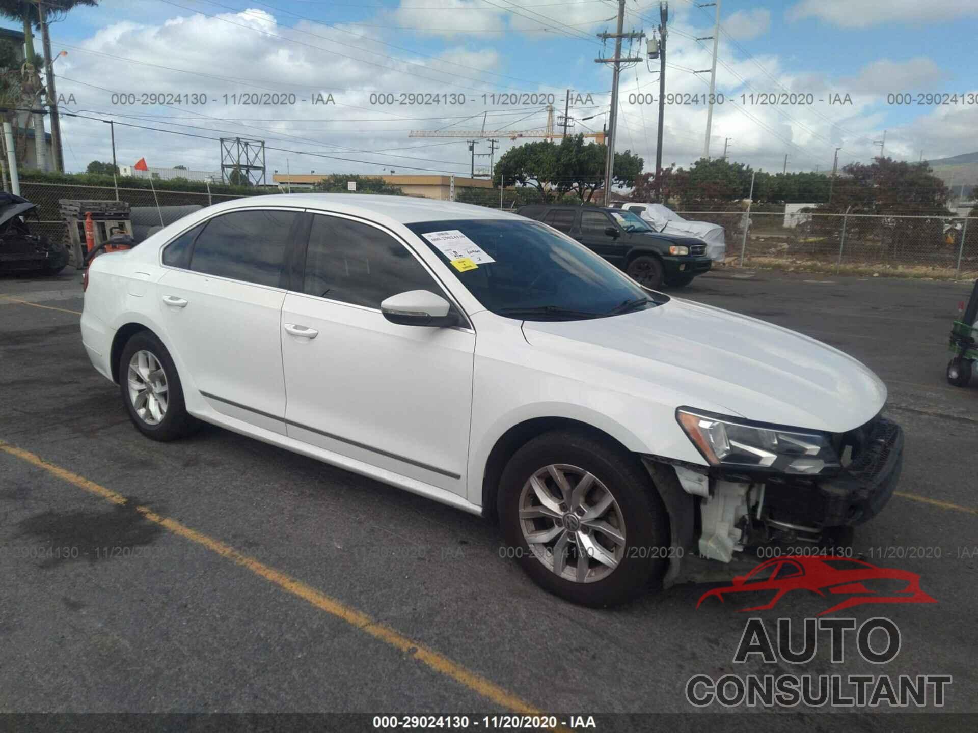 VOLKSWAGEN PASSAT 2016 - 1VWAT7A35GC048550