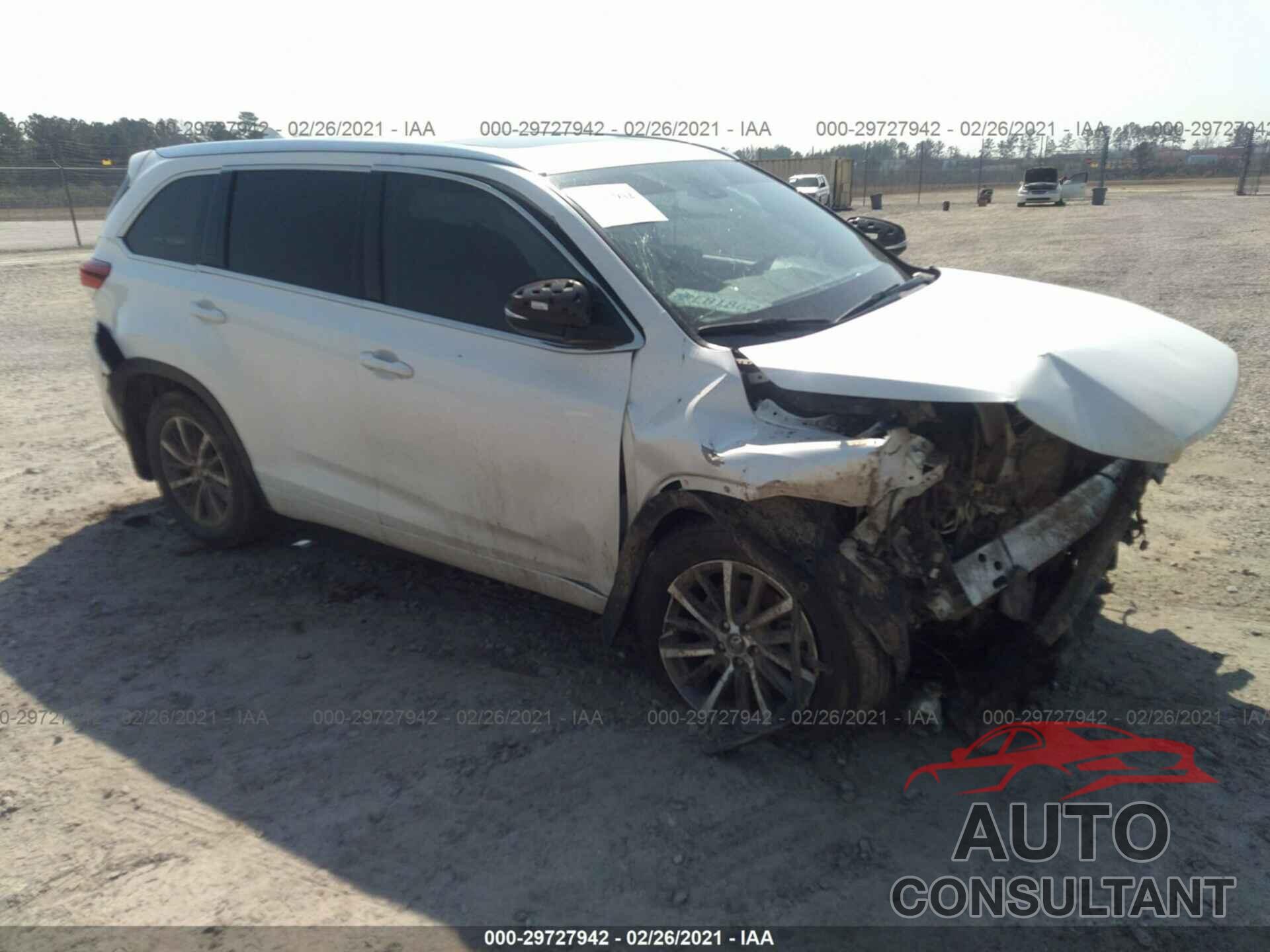 TOYOTA HIGHLANDER 2018 - 5TDJZRFH2JS816587