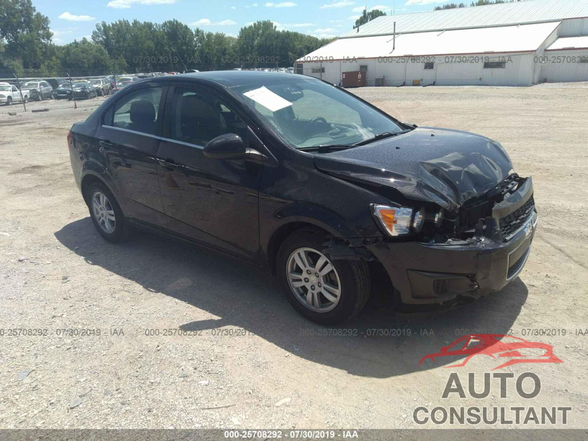 CHEVROLET SONIC 2016 - 1G1JC5SH4G4118883