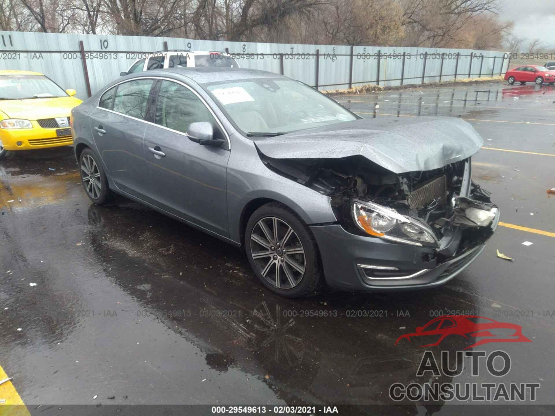 VOLVO S60 2017 - LYV402TK5HB195165