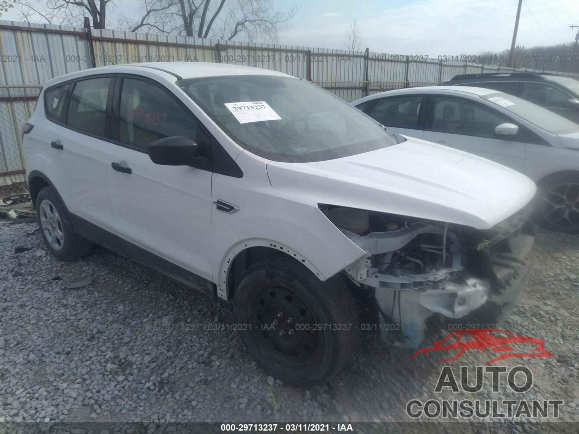 FORD ESCAPE 2017 - 1FMCU0F74HUD18211