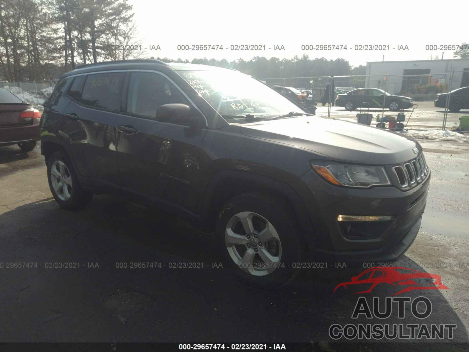 JEEP COMPASS 2018 - 3C4NJDBB7JT131522