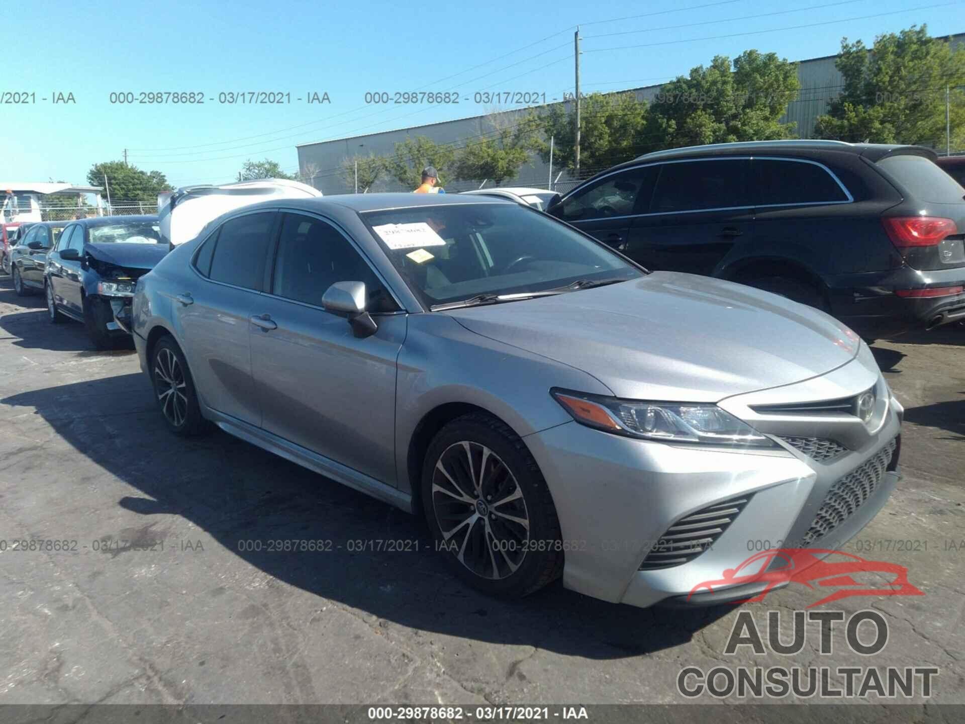 TOYOTA CAMRY 2019 - 4T1B11HK2KU178484