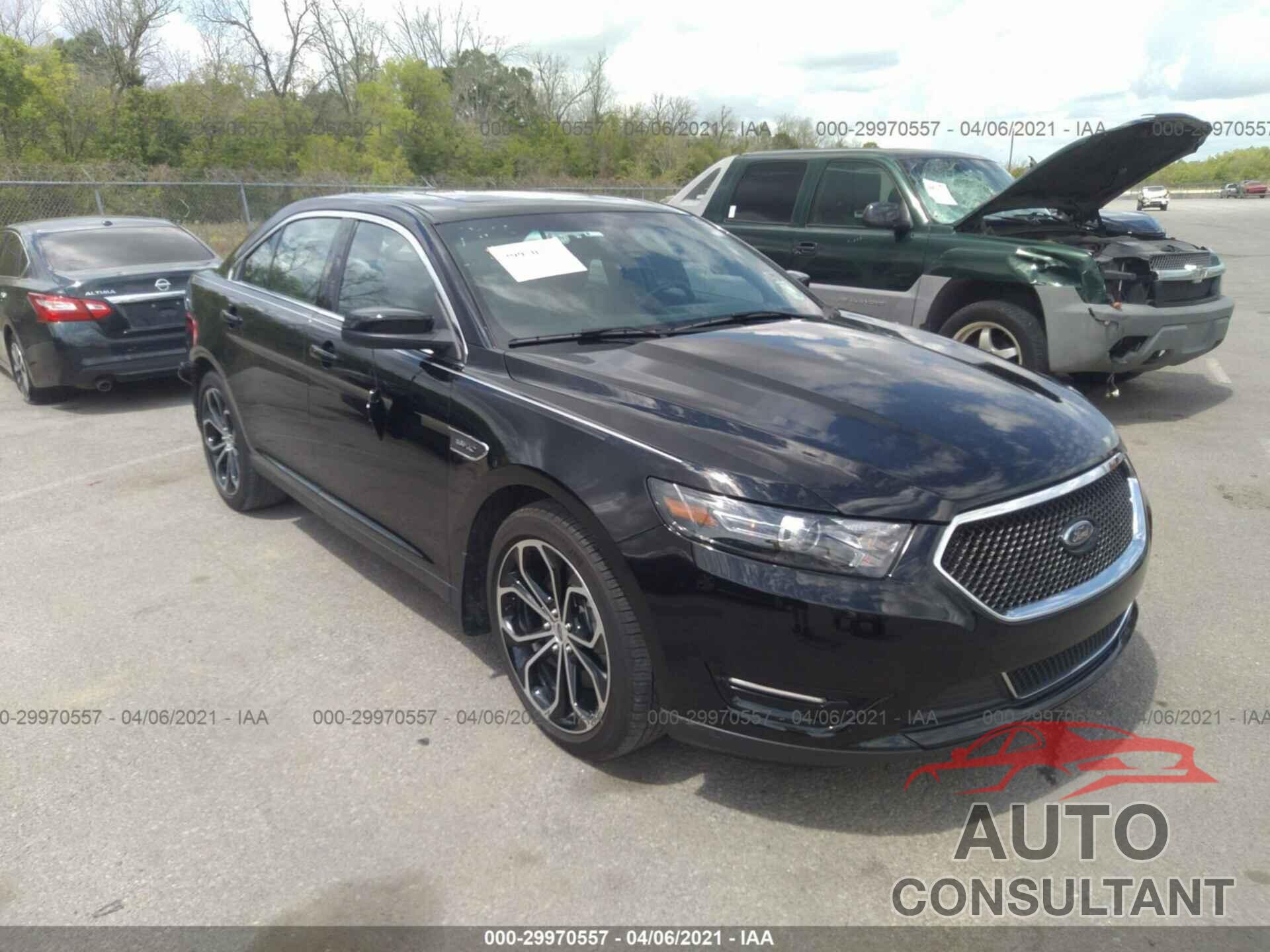 FORD TAURUS 2018 - 1FAHP2KT3JG135960