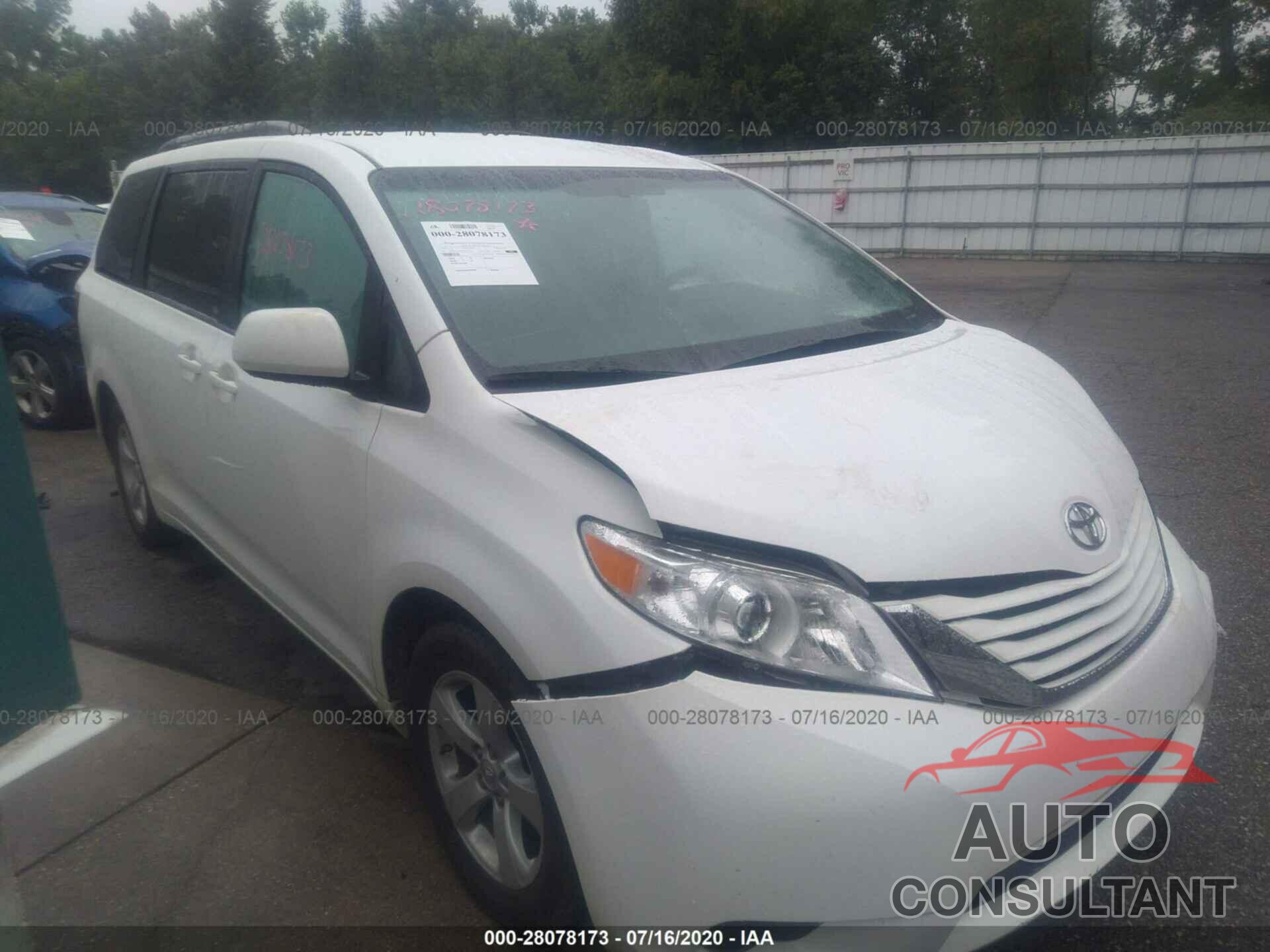 TOYOTA SIENNA 2017 - 5TDKZ3DC6HS867772