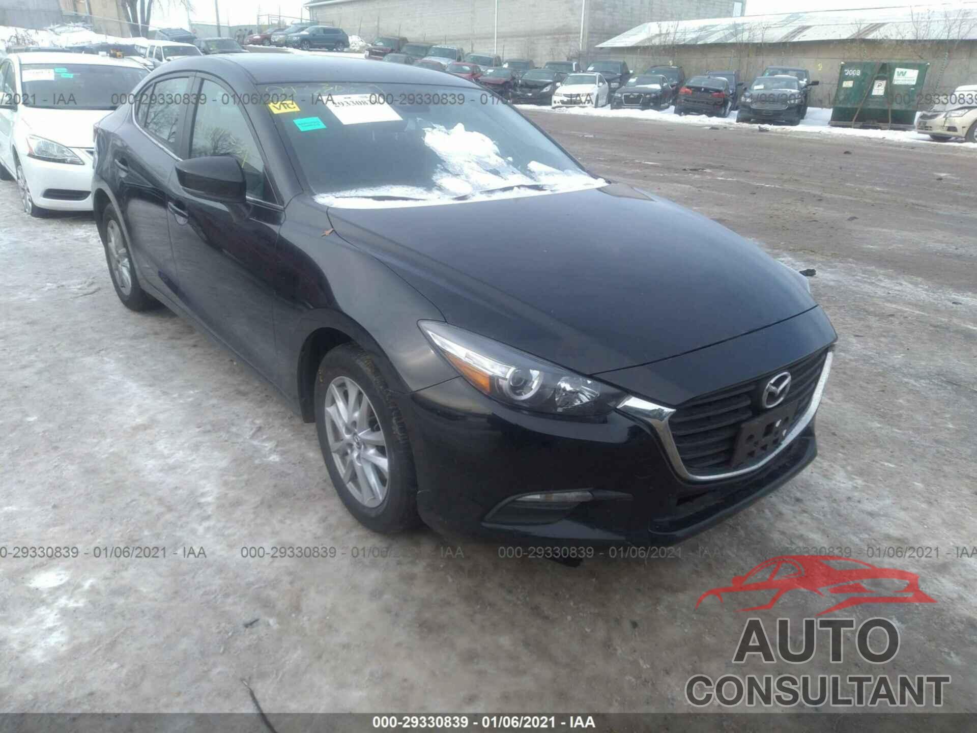 MAZDA MAZDA3 4-DOOR 2018 - 3MZBN1U73JM185714