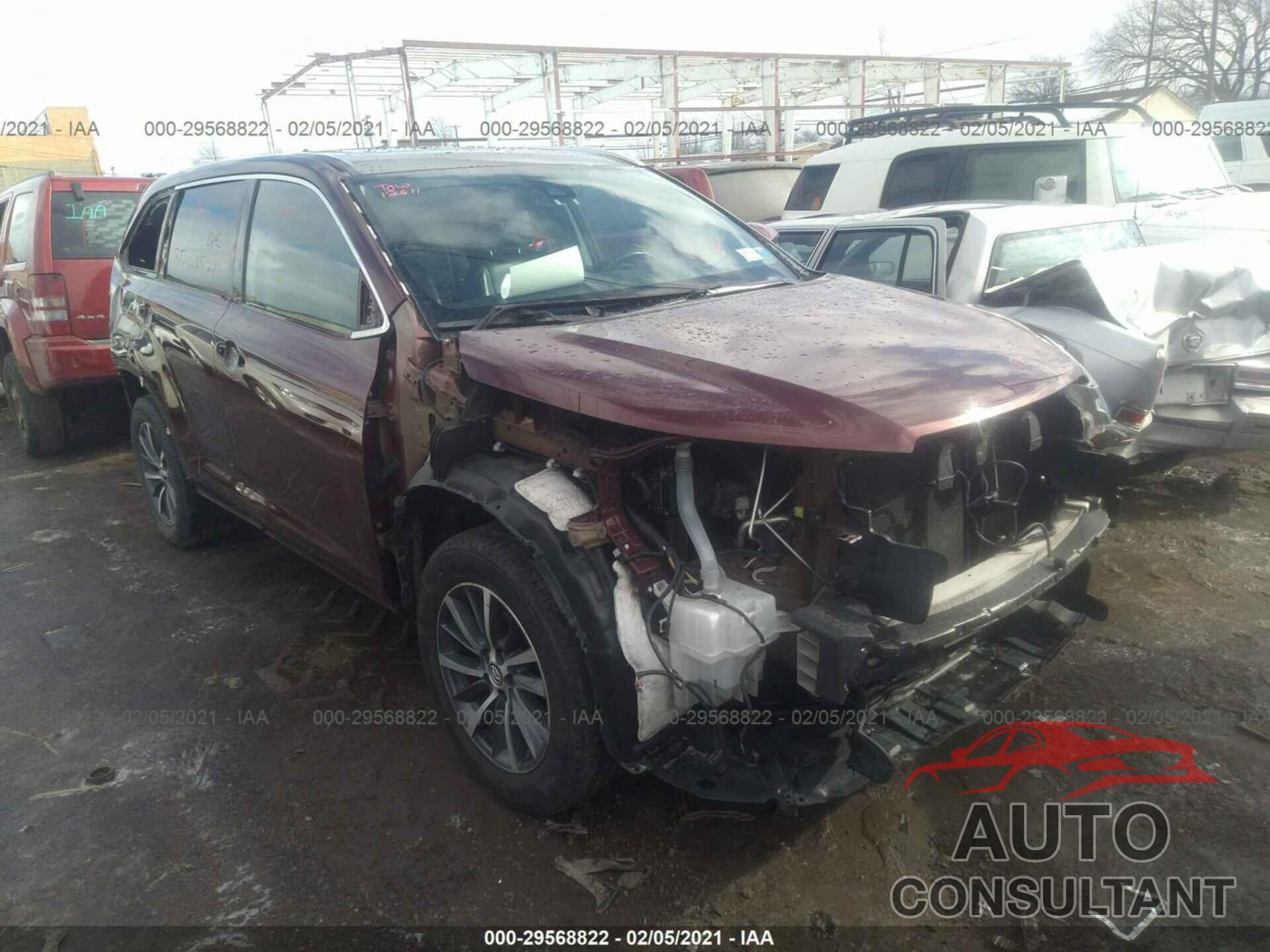 TOYOTA HIGHLANDER 2018 - 5TDJZRFH0JS490966