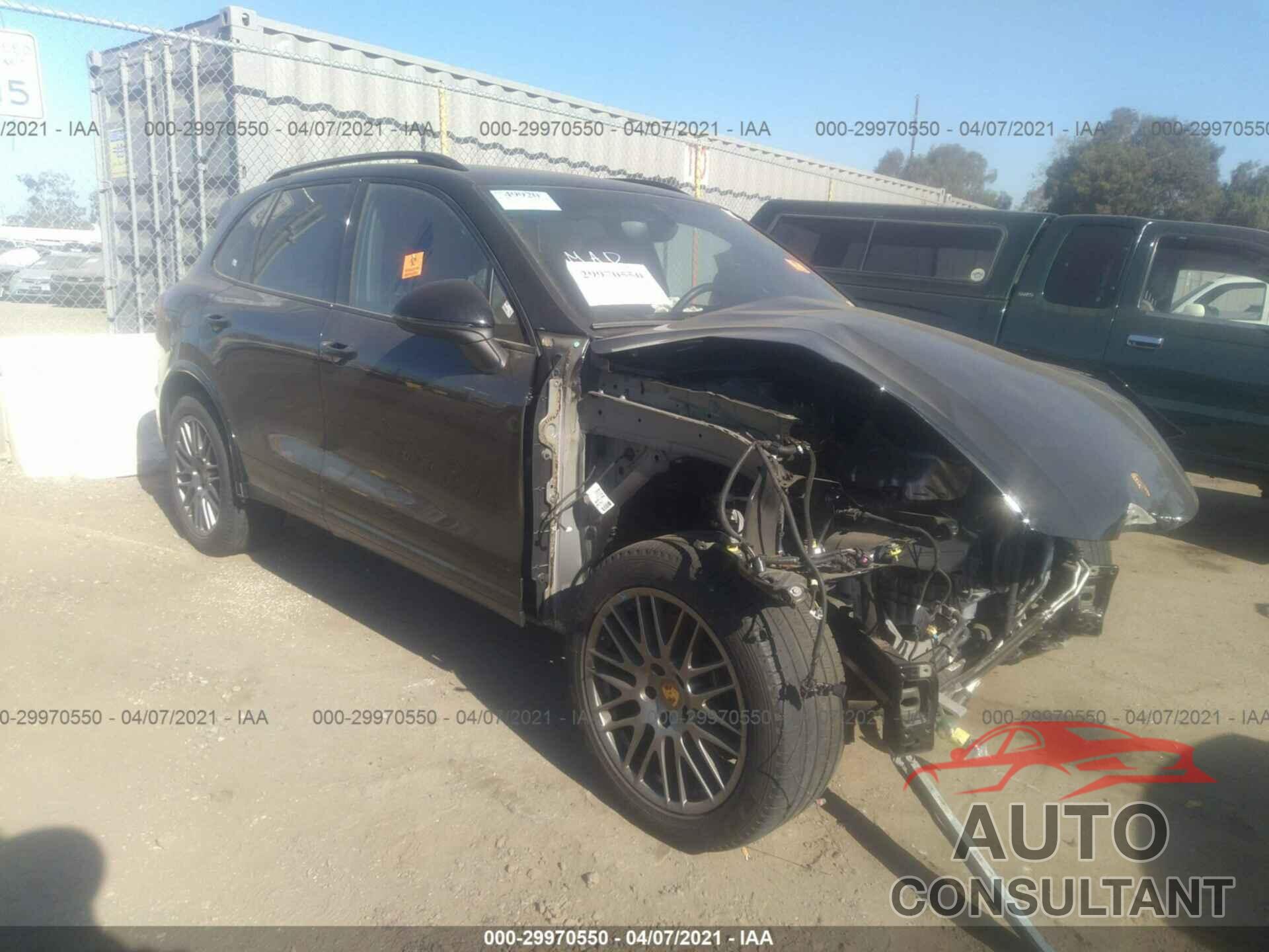 PORSCHE CAYENNE 2017 - WP1AA2A2XHKA84646