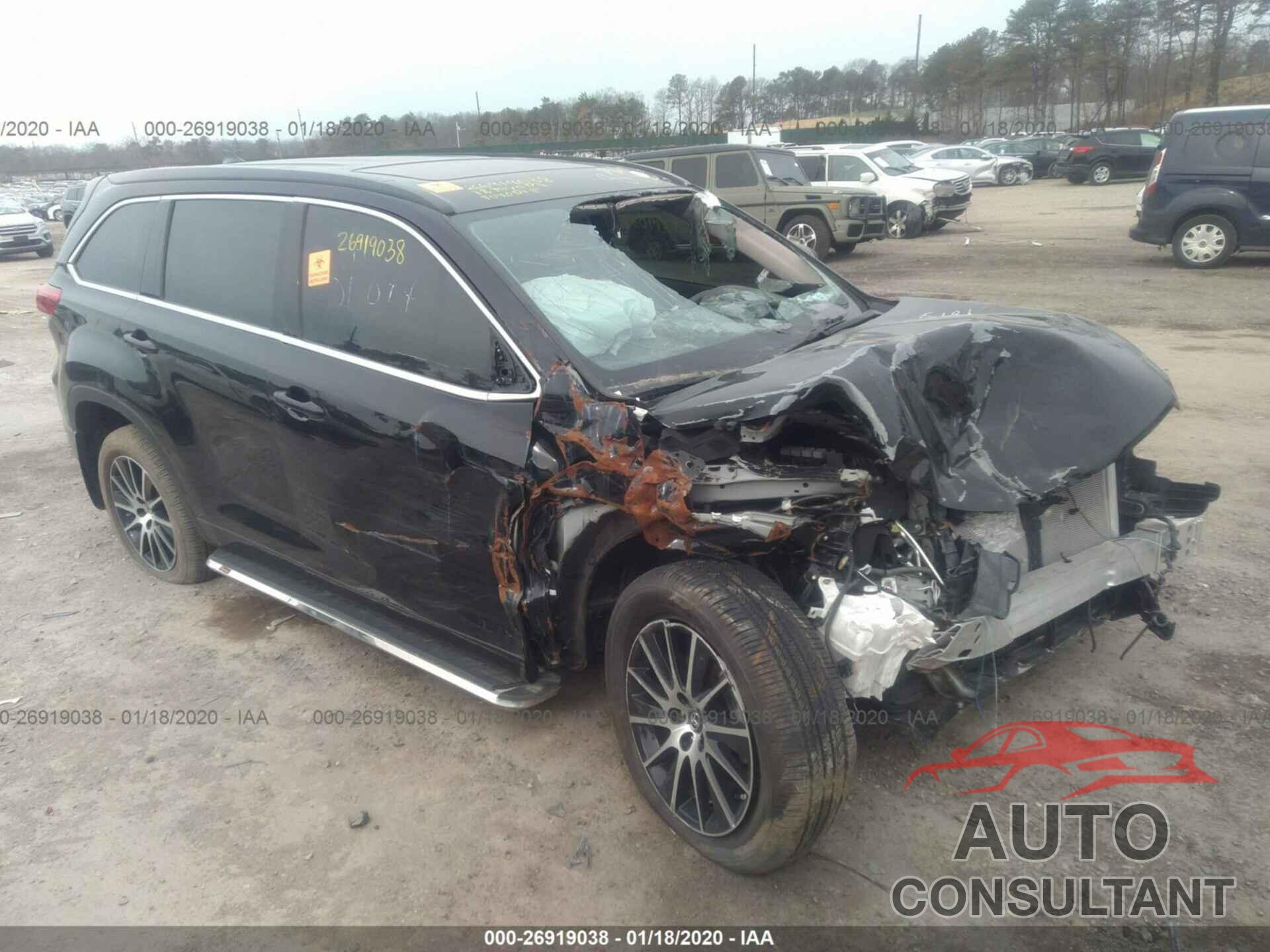 TOYOTA HIGHLANDER 2018 - 5TDJZRFH8JS809398