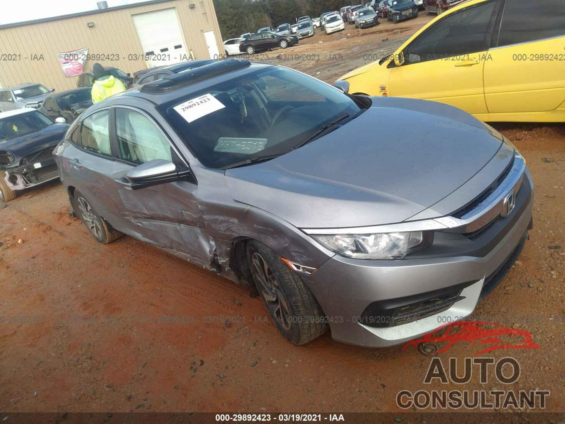 HONDA CIVIC SEDAN 2018 - 2HGFC2F79JH513957