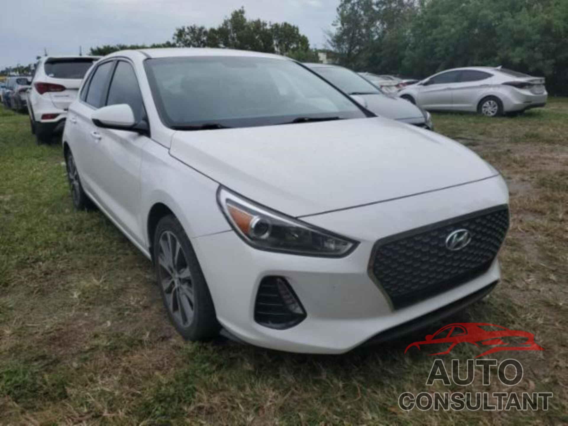 HYUNDAI ELANTRA GT 2018 - KMHH35LE9JU030571