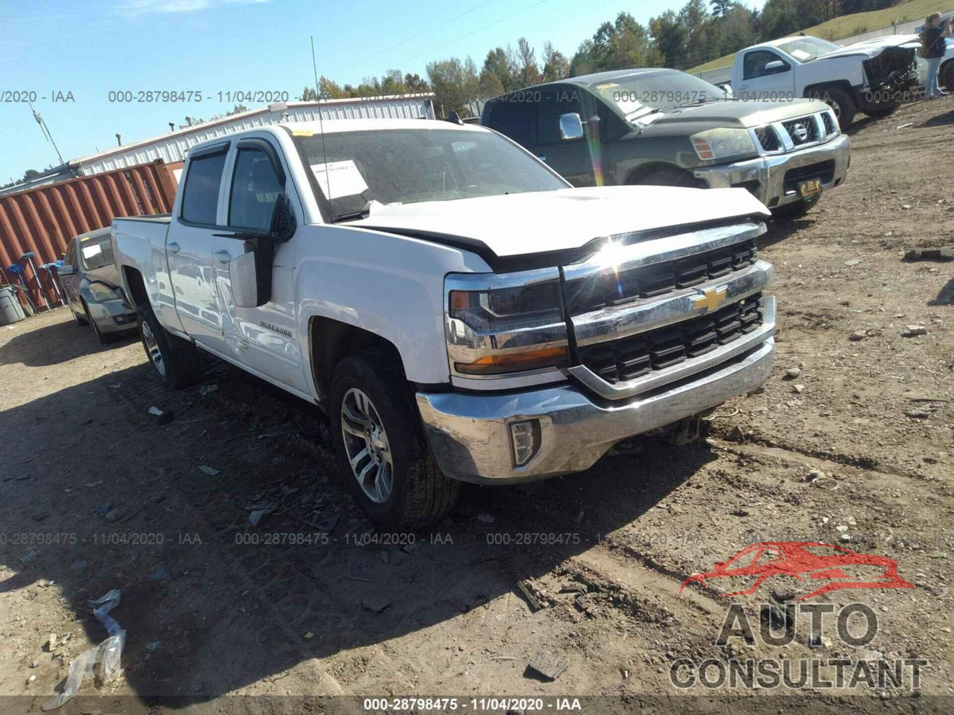CHEVROLET SILVERADO 1500 2018 - 1GCUKREC9JF107503