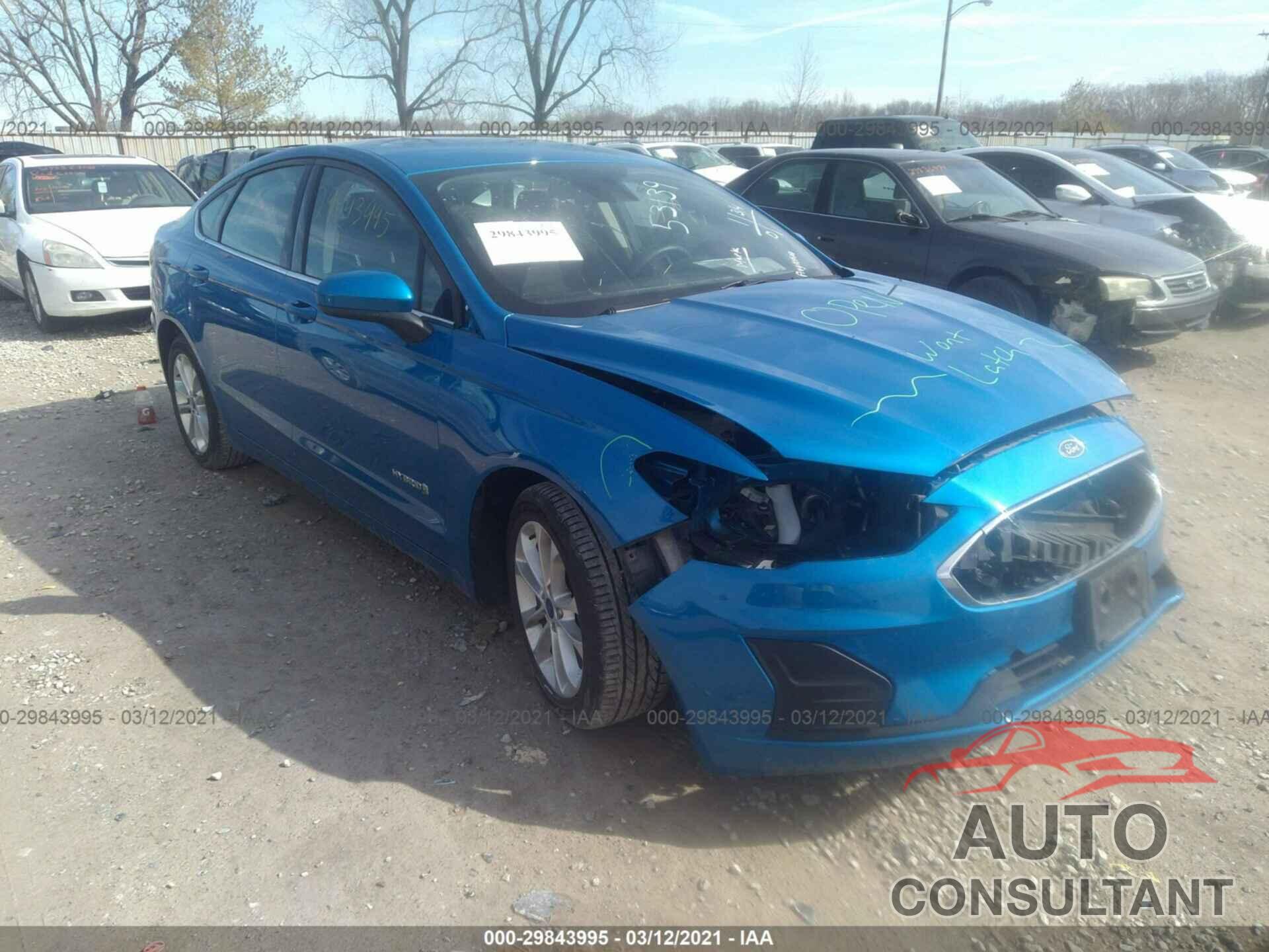 FORD FUSION HYBRID 2019 - 3FA6P0LU9KR106993