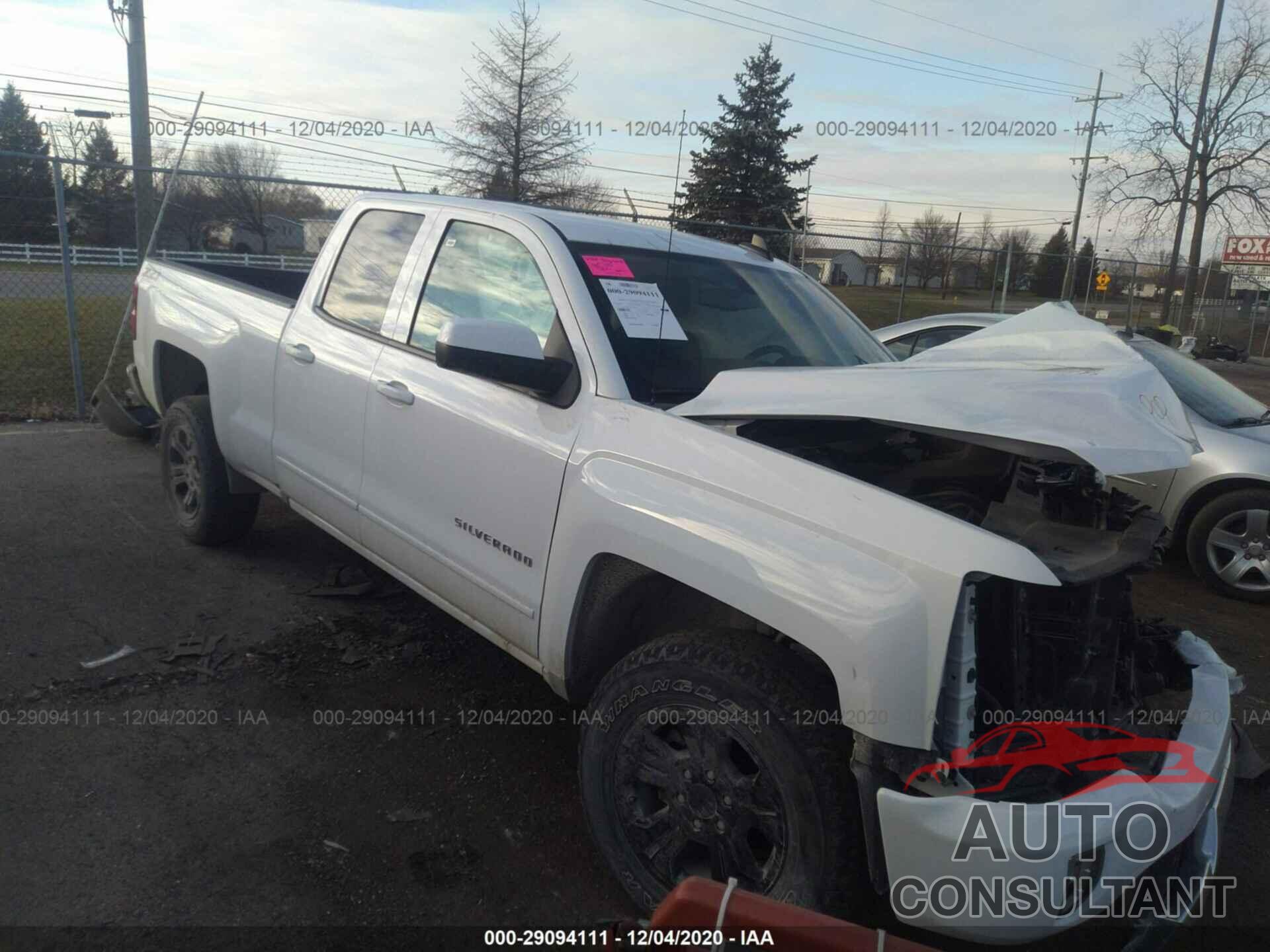 CHEVROLET SILVERADO 1500 2018 - 1GCVKREC5JZ213658