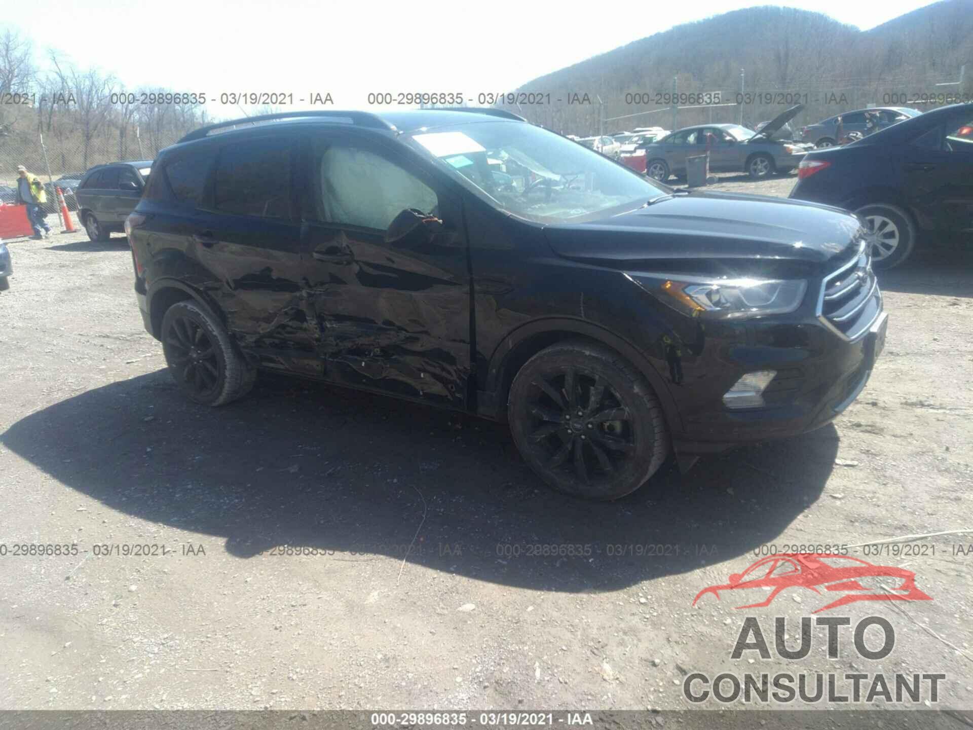 FORD ESCAPE 2017 - 1FMCU9GD1HUB58751
