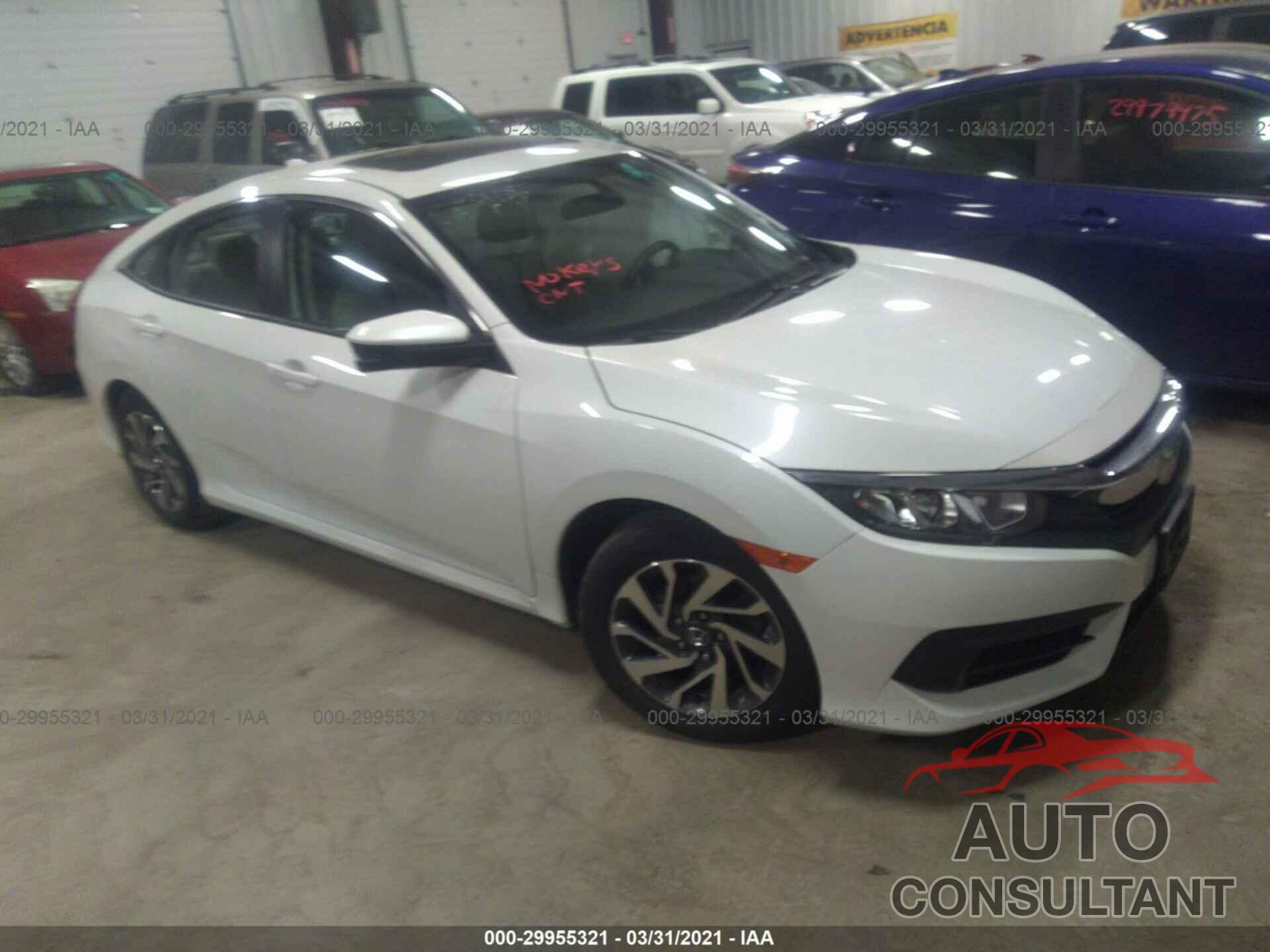 HONDA CIVIC SEDAN 2018 - 2HGFC2F77JH576085