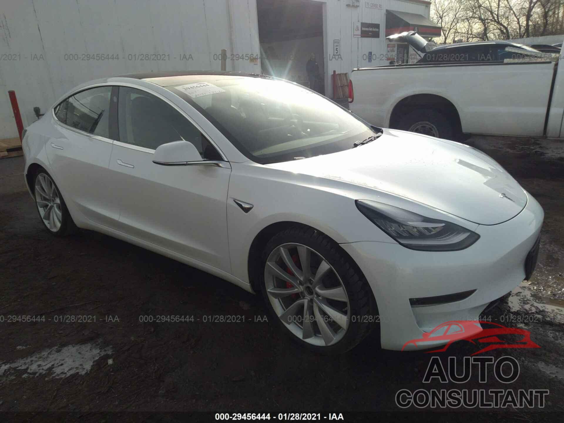 TESLA MODEL 3 2018 - 5YJ3E1EB6JF072659