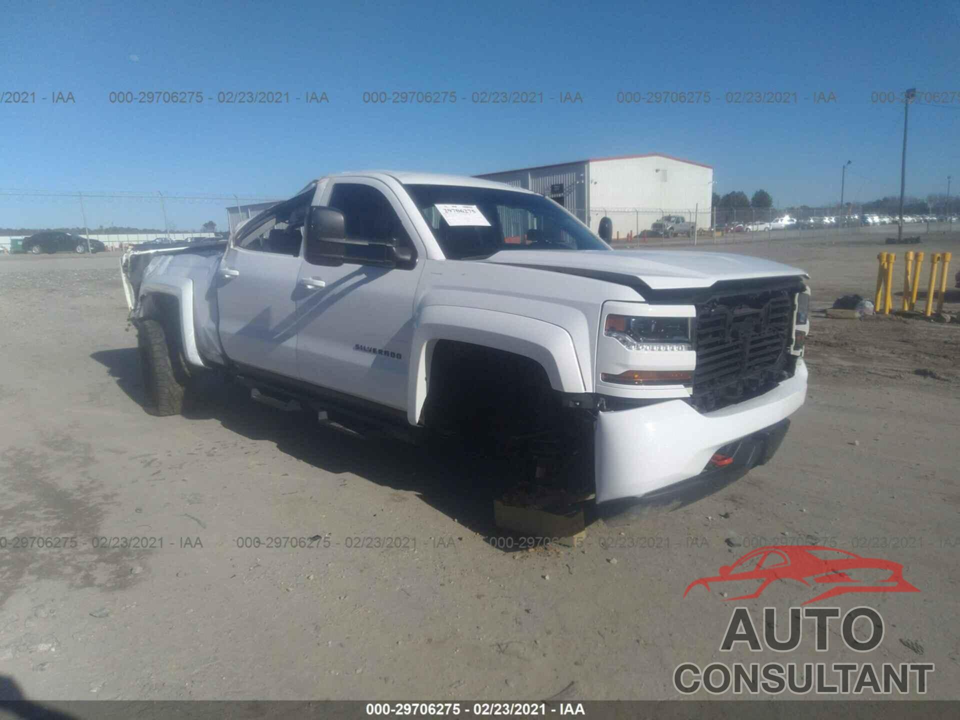 CHEVROLET SILVERADO 1500 2018 - 3GCPCPEC8JG573274