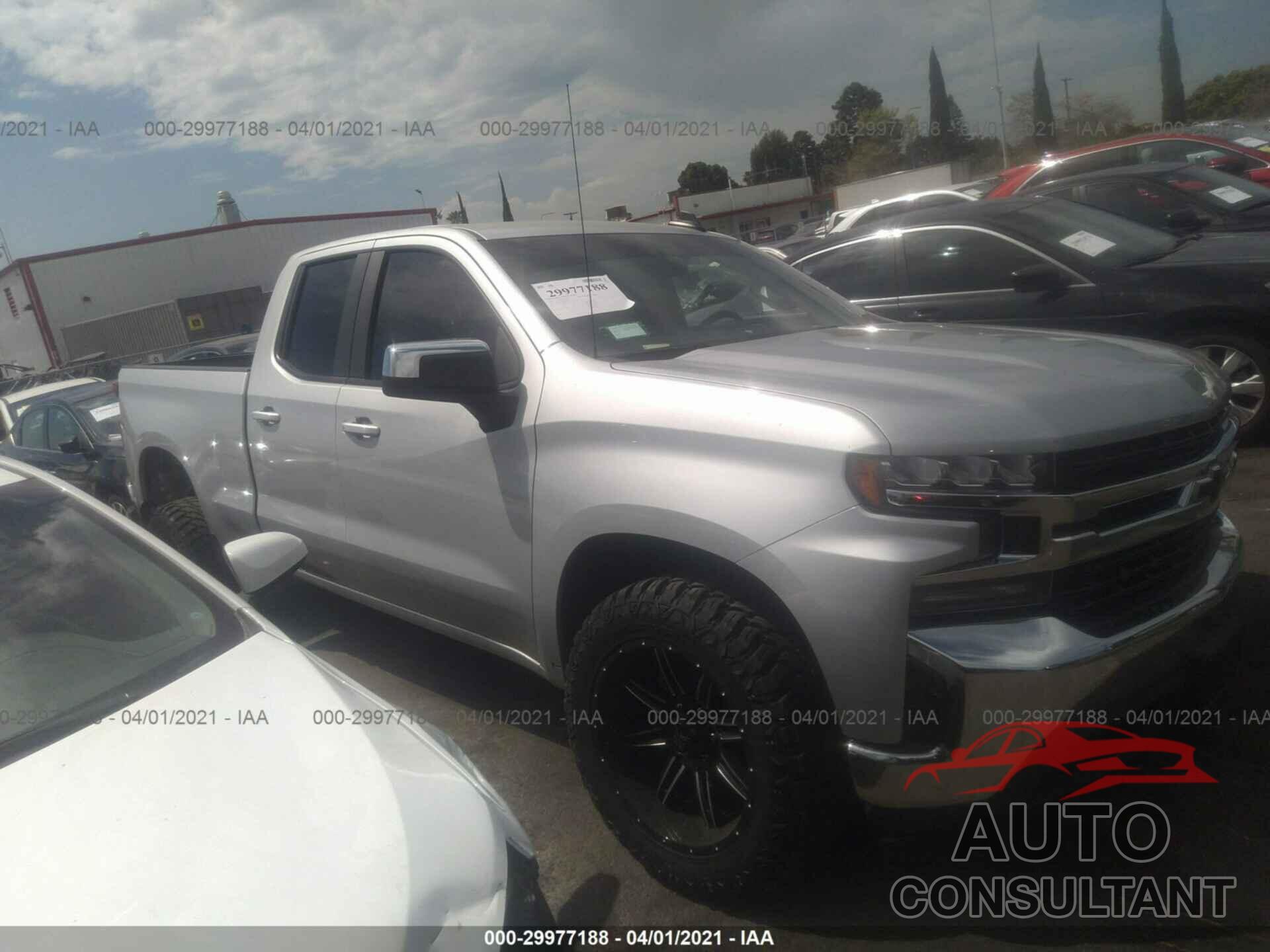 CHEVROLET SILVERADO 1500 2019 - 1GCRWCEK8KZ322305