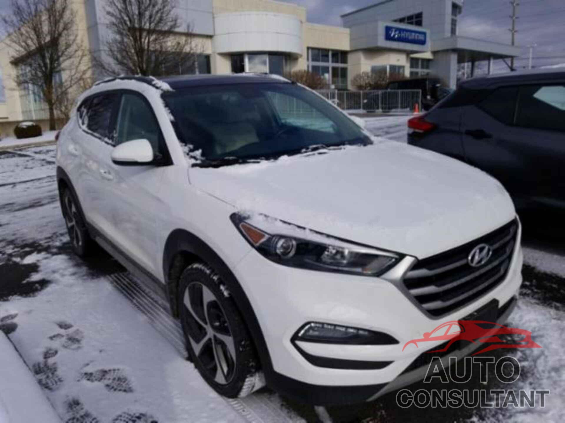 HYUNDAI TUCSON 2018 - KM8J3CA29JU630568