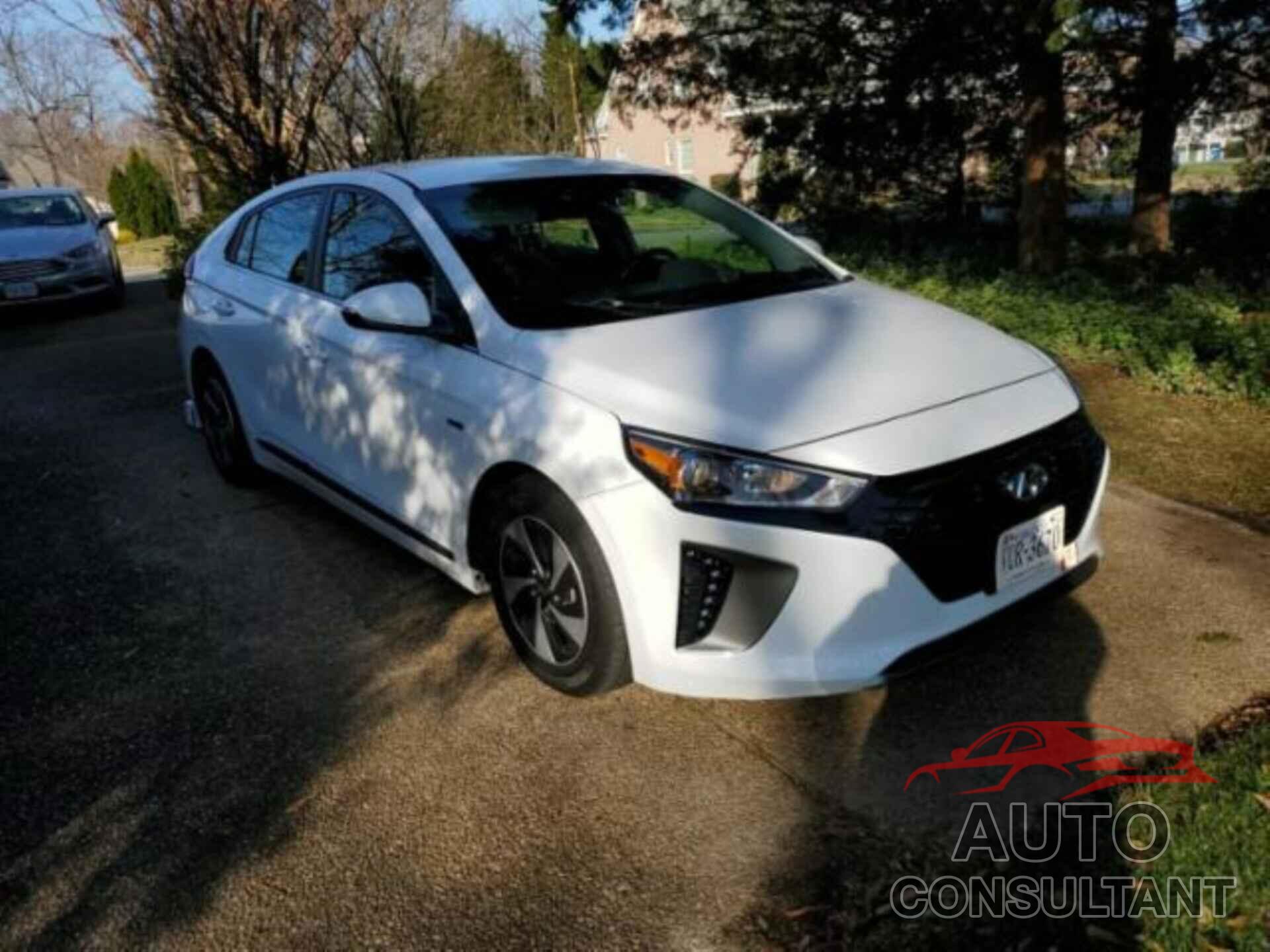 HYUNDAI IONIQ HYBRID 2017 - KMHC75LC0HU037304