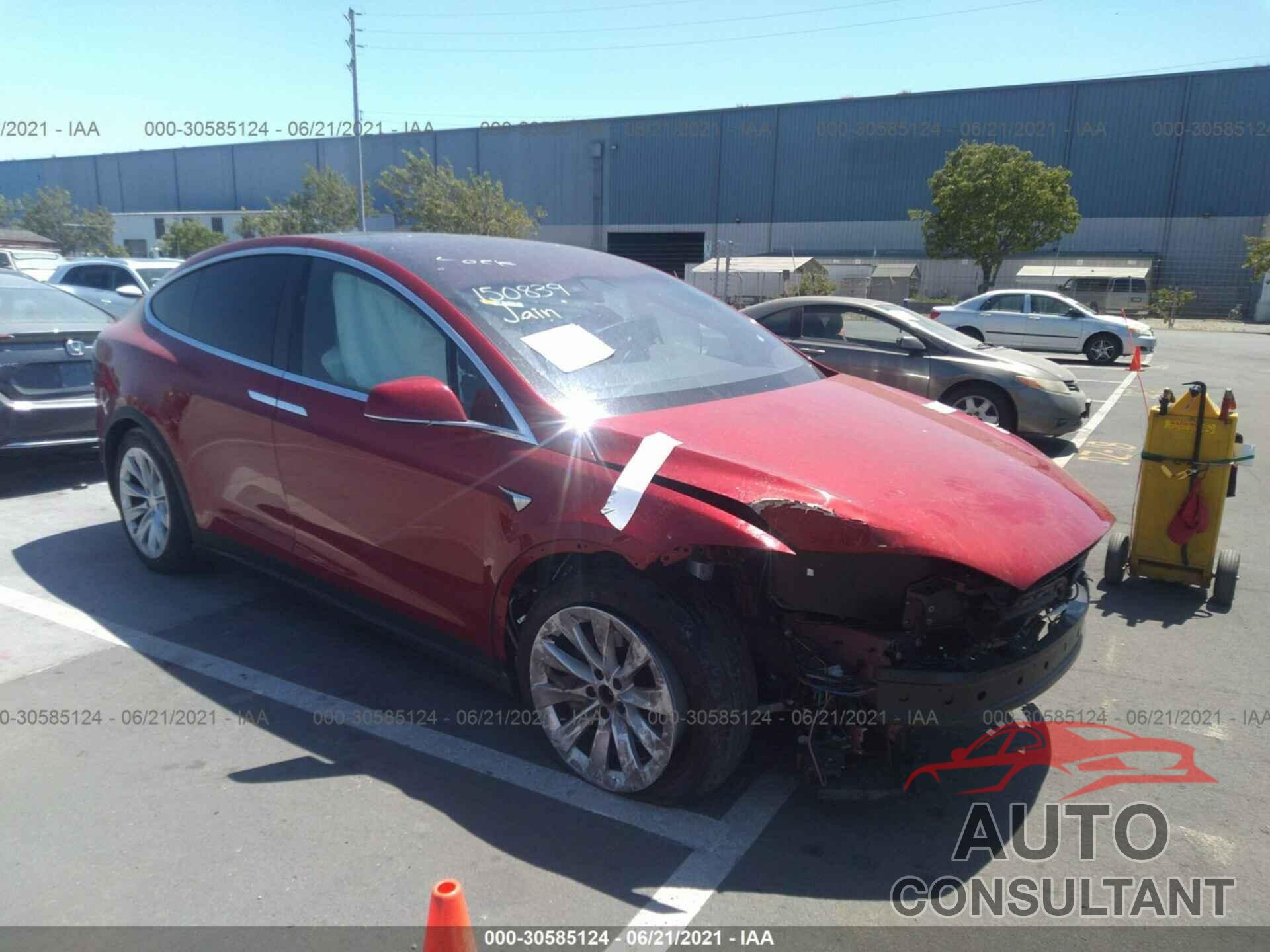 TESLA MODEL X 2017 - 5YJXCAE28HF065374