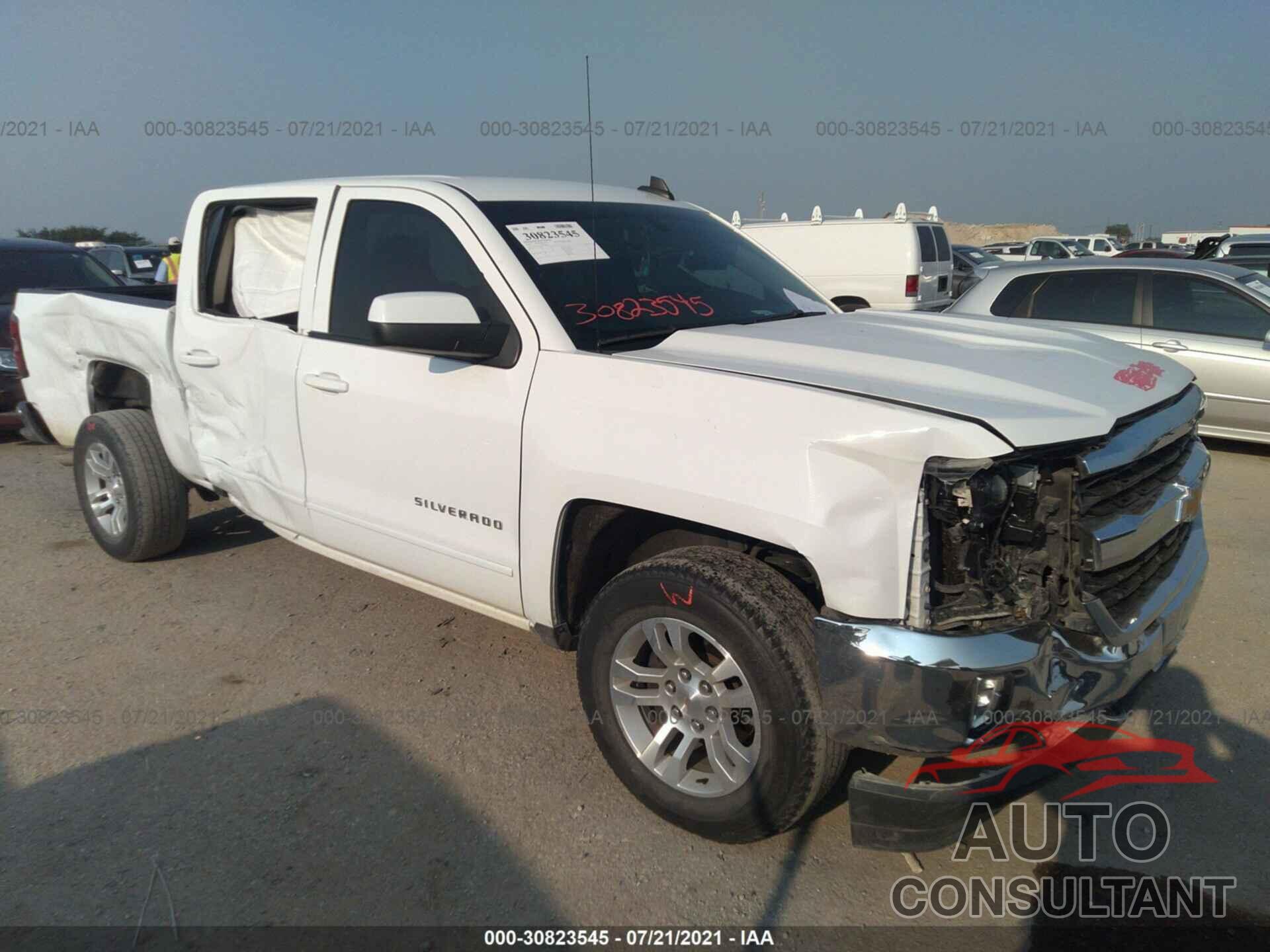 CHEVROLET SILVERADO 1500 2018 - 3GCPCREC7JG360960