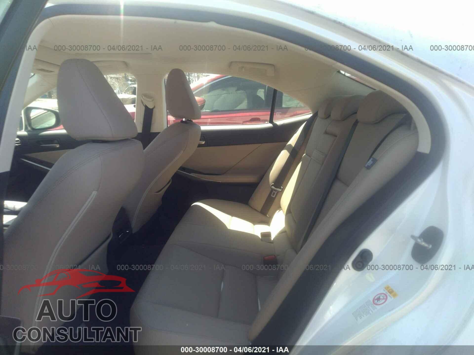 LEXUS IS 2017 - JTHCM1D27H5023954