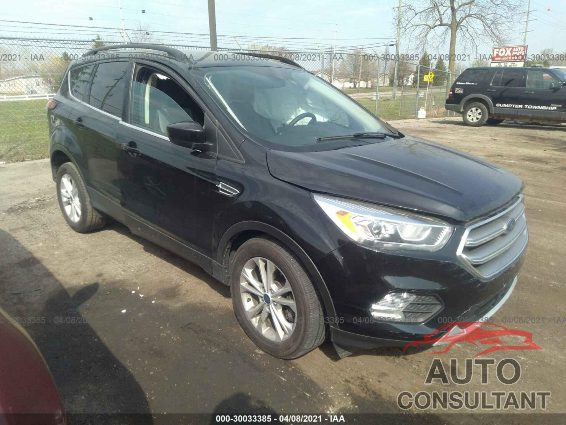 FORD ESCAPE 2017 - 1FMCU0GD5HUD26824