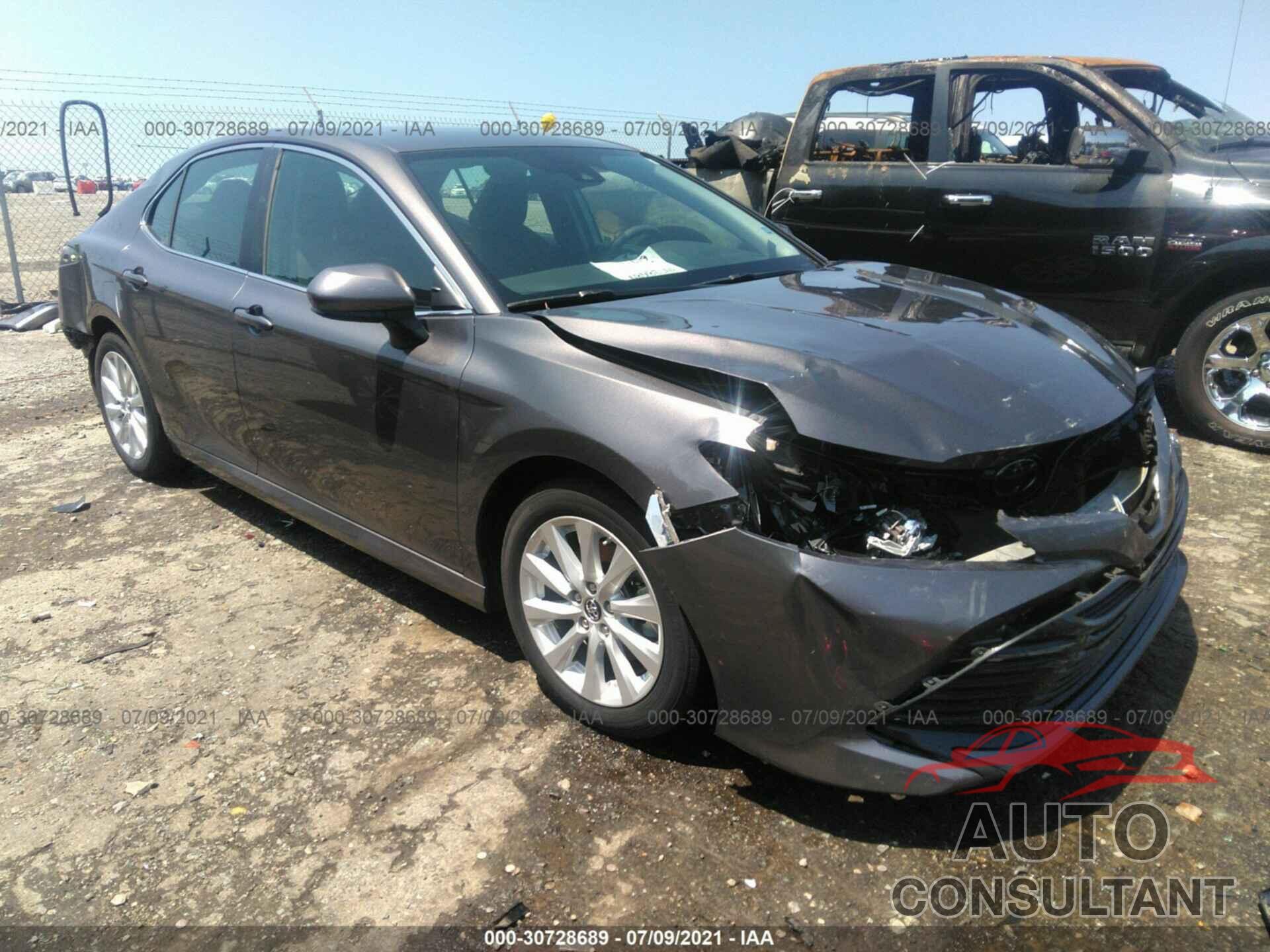 TOYOTA CAMRY 2019 - 4T1B11HK2KU680993