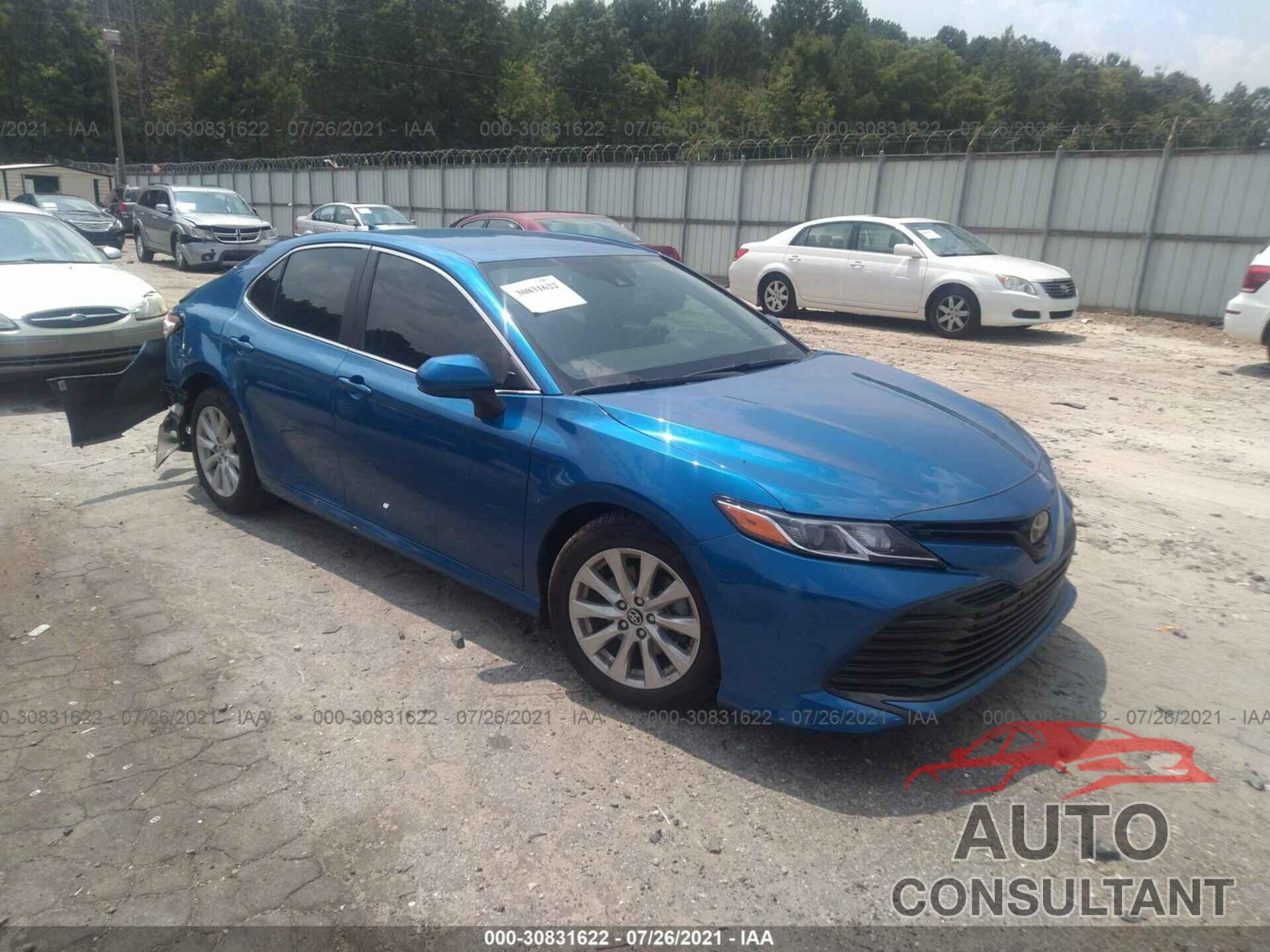 TOYOTA CAMRY 2019 - 4T1B11HK2KU250753
