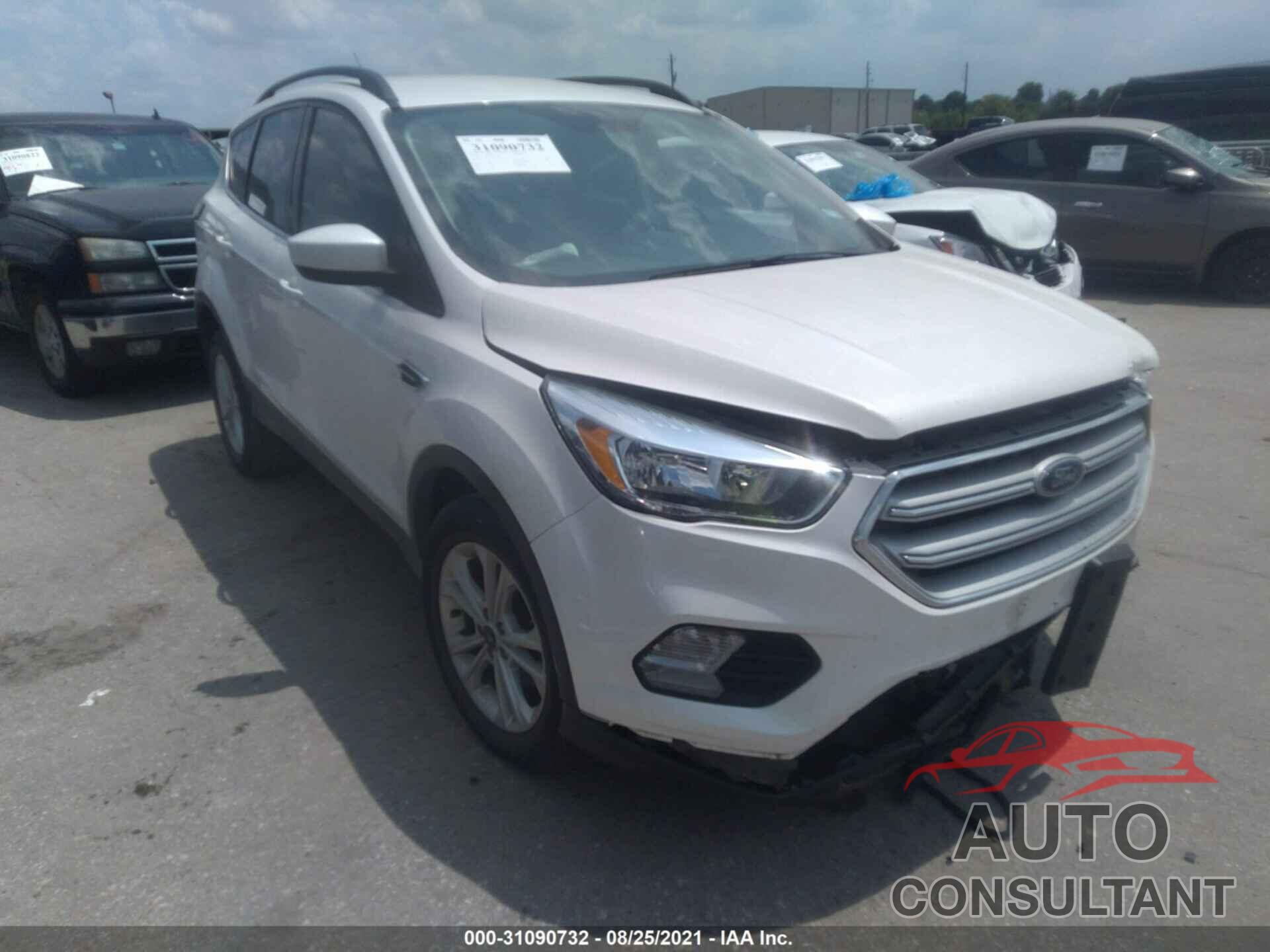 FORD ESCAPE 2018 - 1FMCU0GDXJUD43396