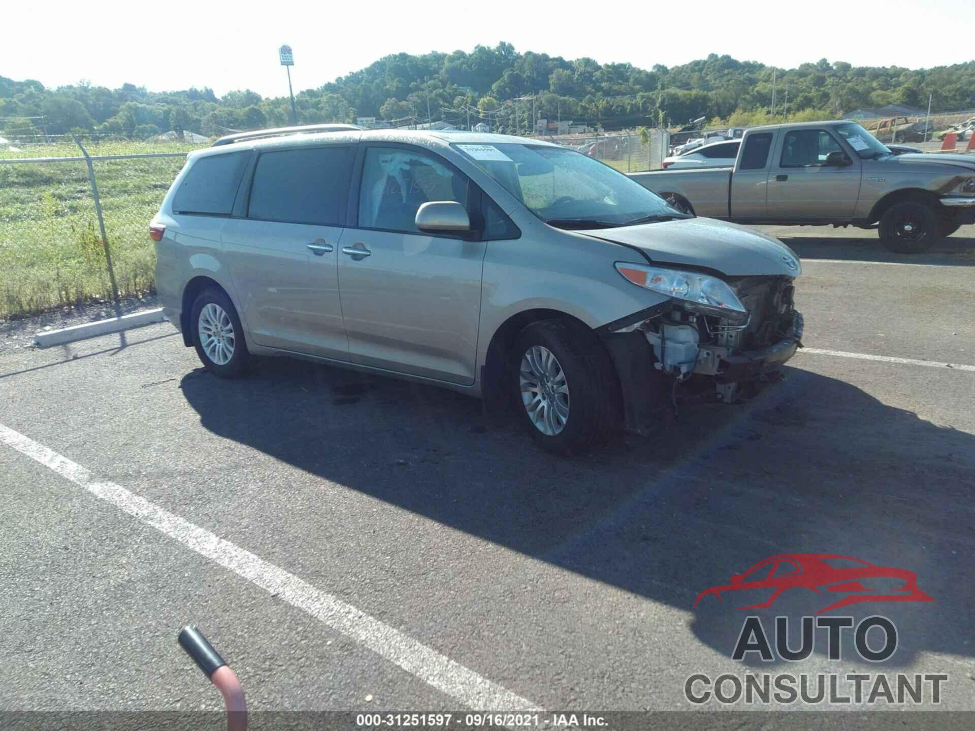 TOYOTA SIENNA 2016 - 5TDYK3DC4GS707211